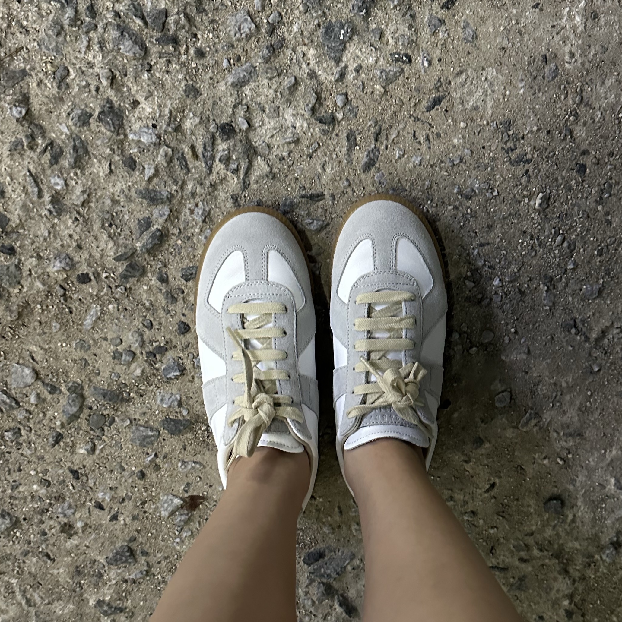 Maison Margiela Calfskin Replica Sneakers 착용 스타일 - 2