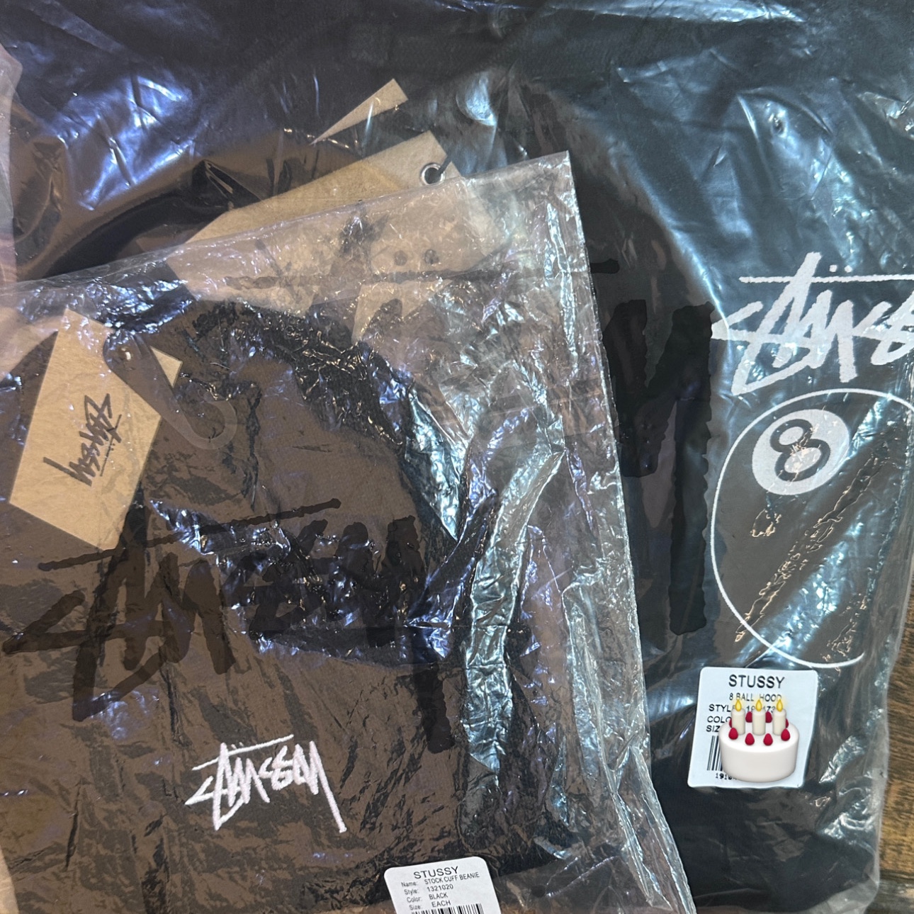 Stussy Basic Cuff Beanie Black, Stussy 8 Ball Hoodie Black - 21FW 착용 스타일