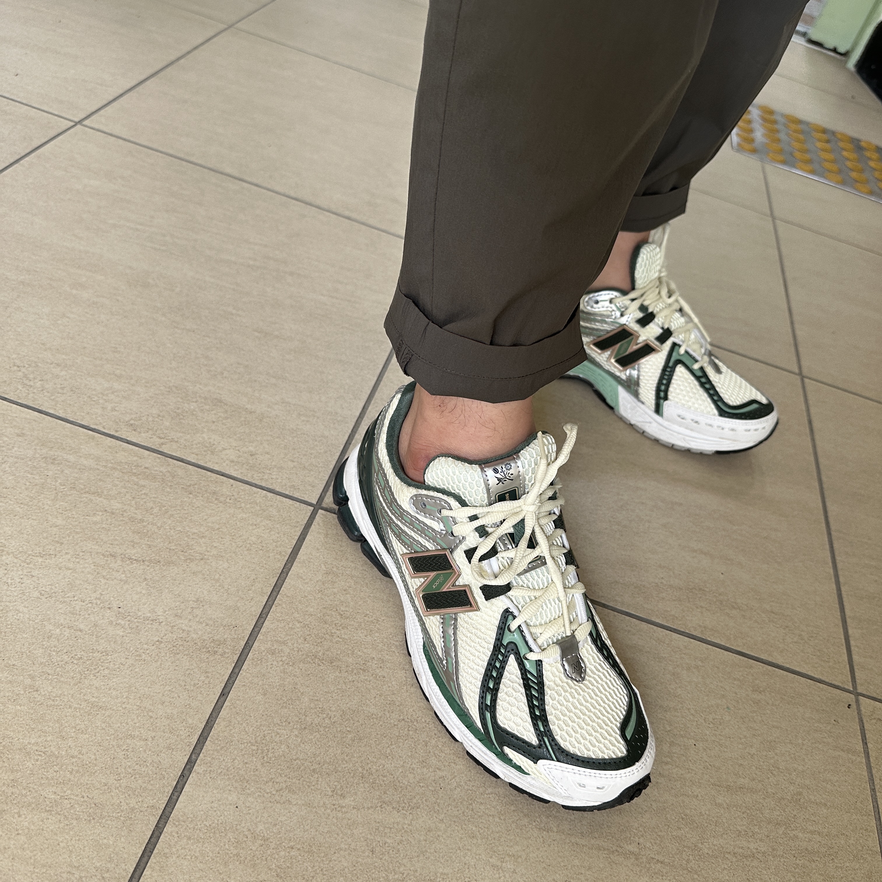 New Balance x Aime Leon Dore 1906R Jade 착용 스타일 - 2