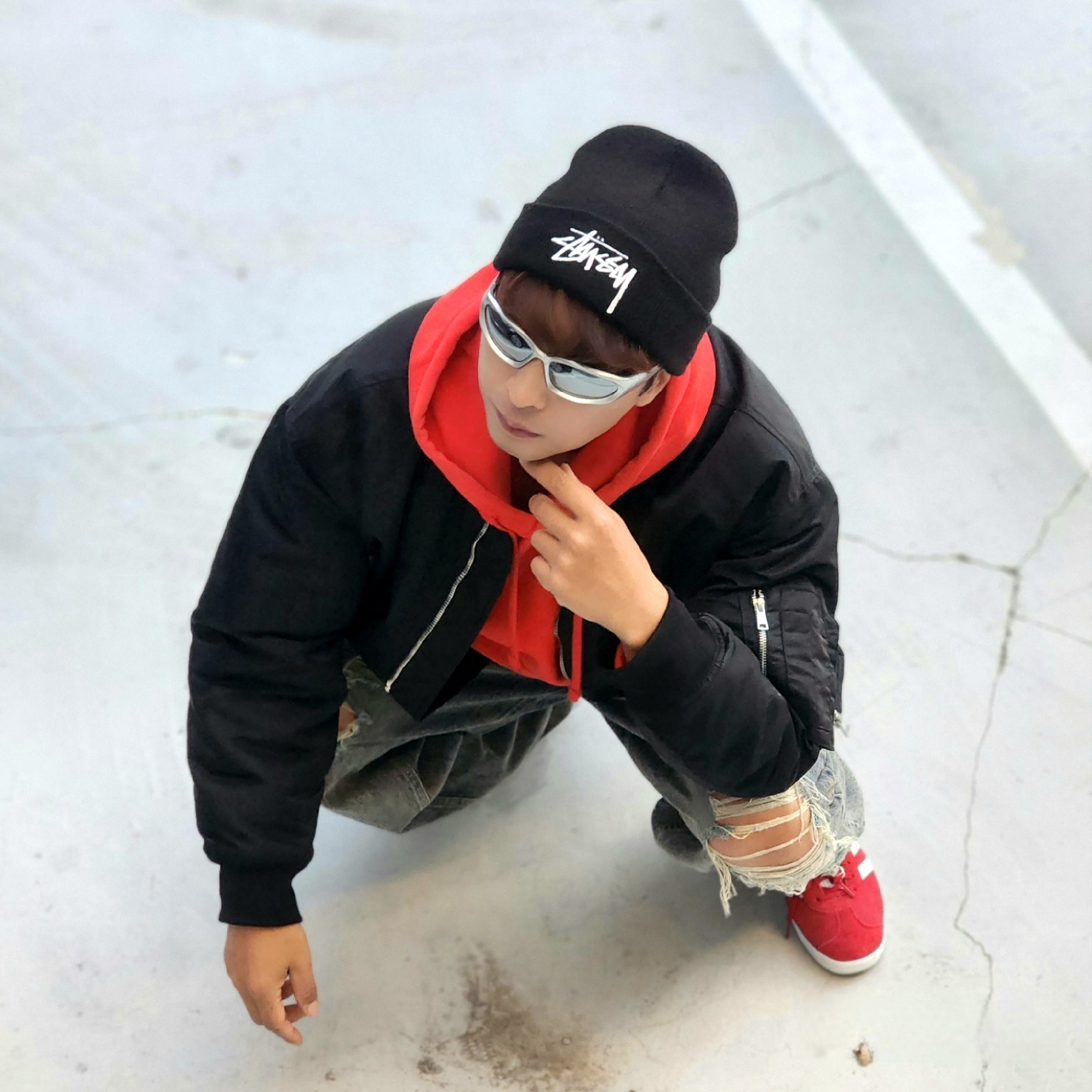 Stussy Big Stock Cuff Beanie Black, Stussy Beach Roots Hoodie Red 착용 스타일 - 4