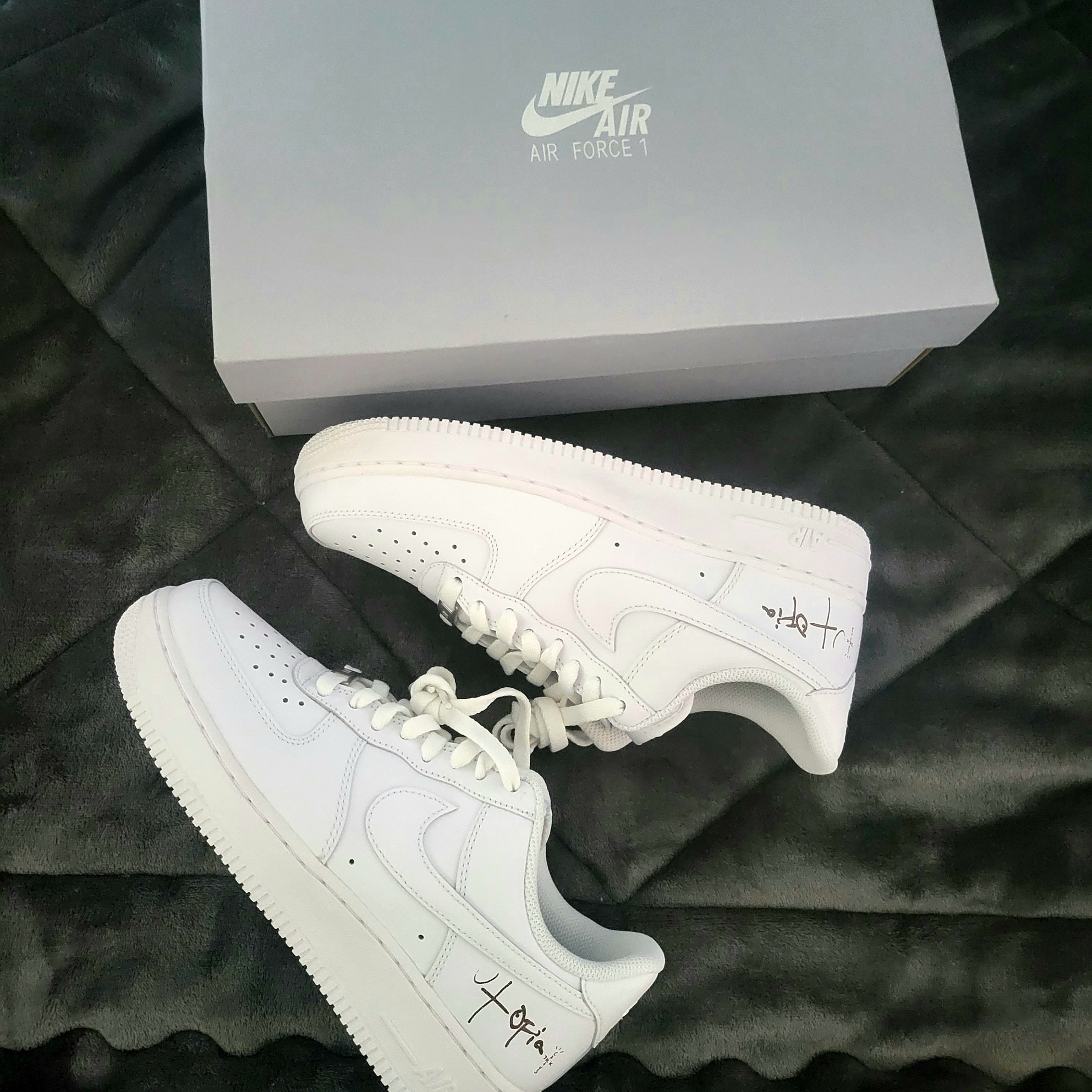 (W) Nike x Travis Scott Air Force 1 '07 Low Cactus Jack Utopia Edition White 착용 스타일
