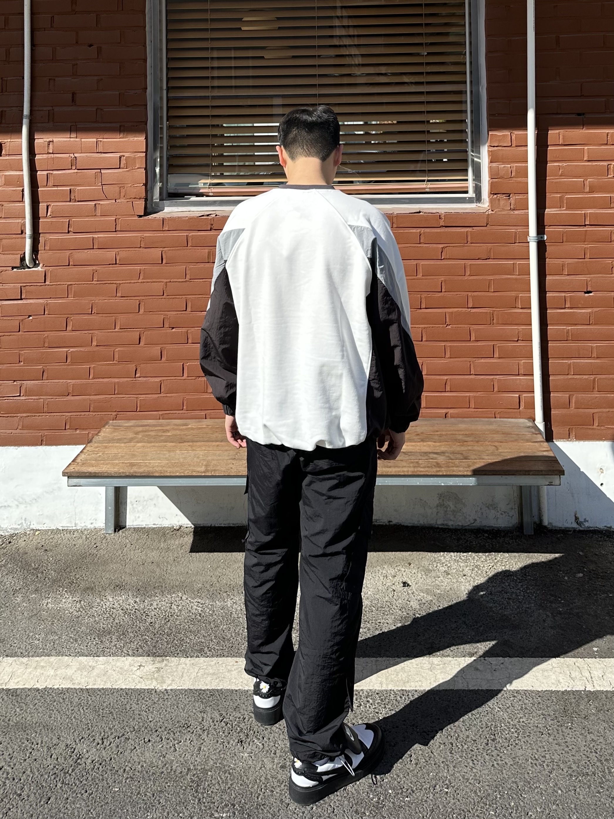 Nike x Peaceminusone Kwondo1 Black and White 착용 스타일 - 3