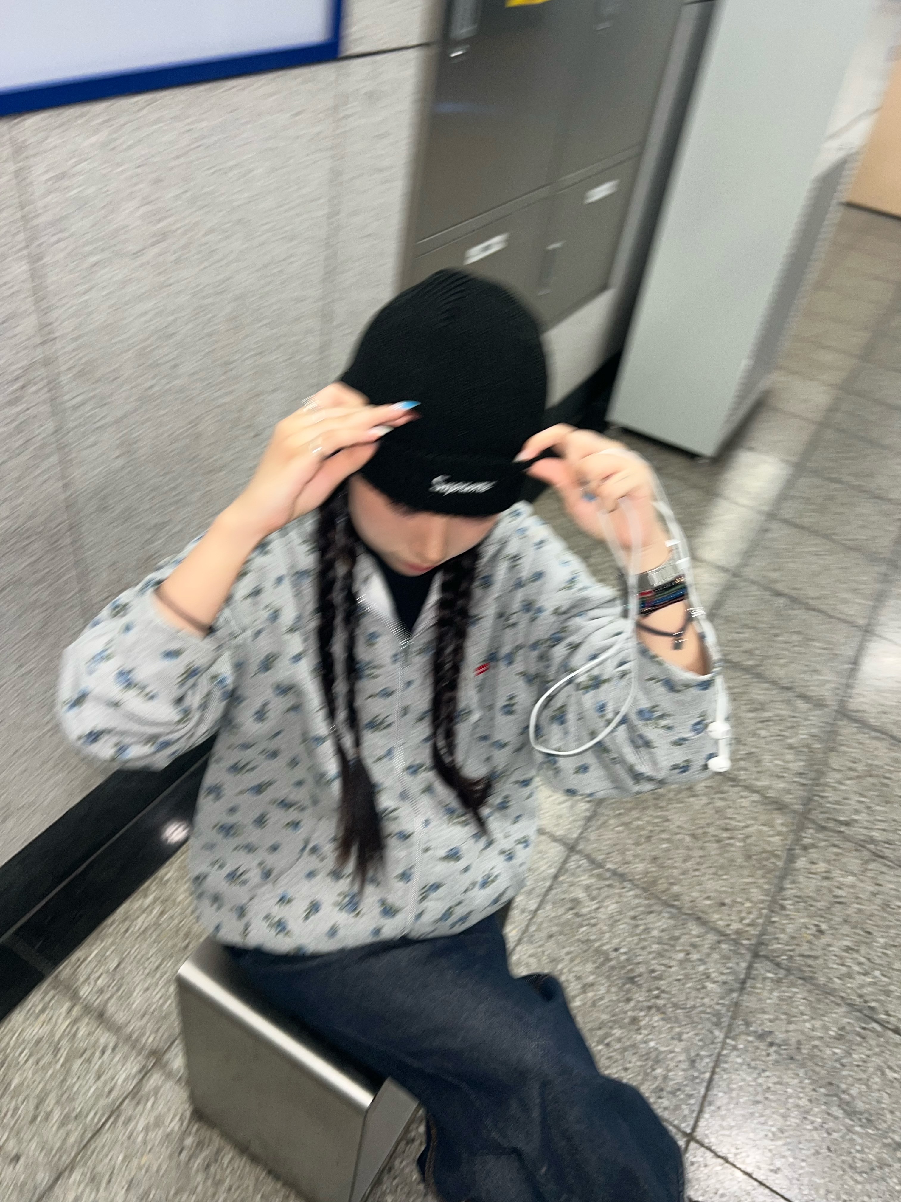Supreme Small Box Zip Up Hooded Sweatshirt Flowers - 23FW 착용 스타일 - 3