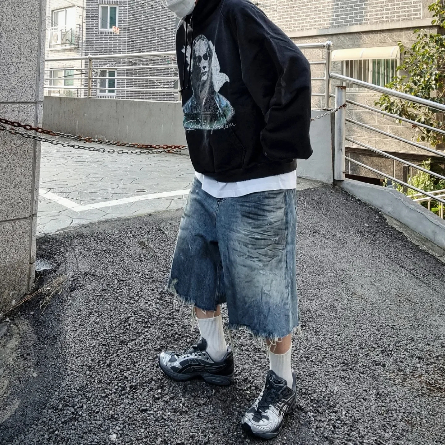 Asics x Unaffected Gel-Kayano 14 Silver Moon, Project G/R Reworked Bermuda Shorts Blue 착용 스타일 - 2