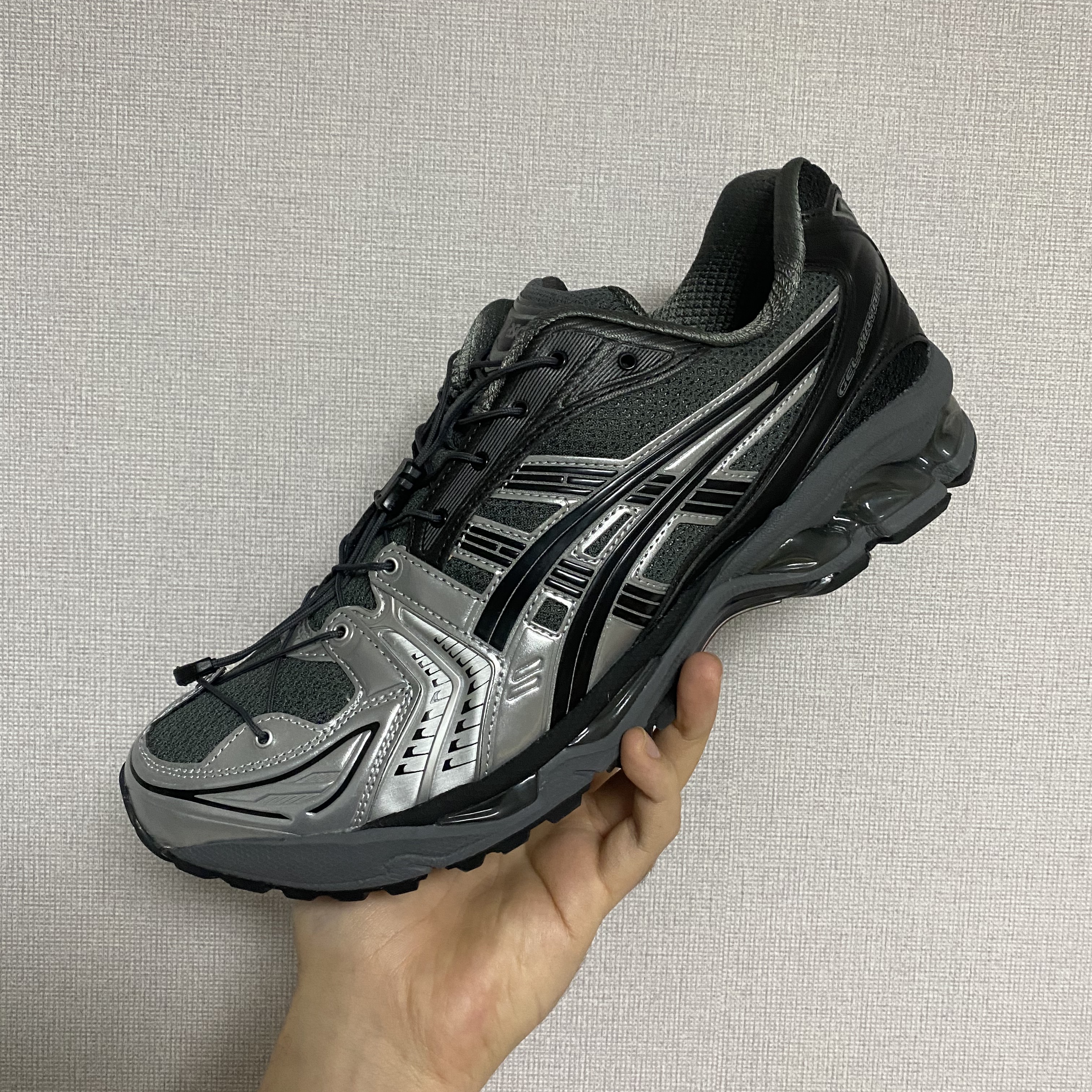 Asics x Unaffected Gel-Kayano 14 Silver Moon 착용 스타일