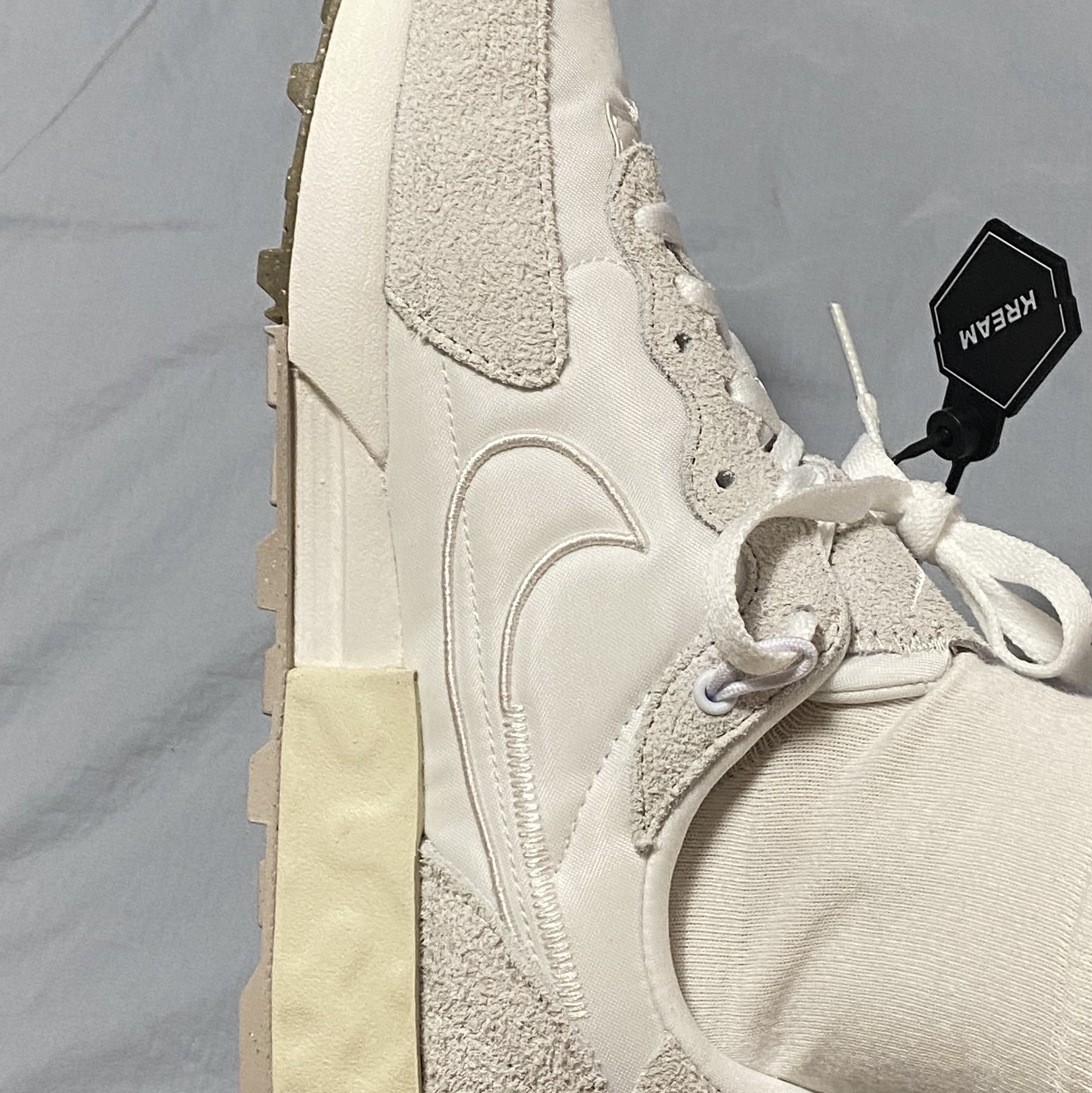 (W) Nike Fontanka Waffle White 착용 스타일 - 2