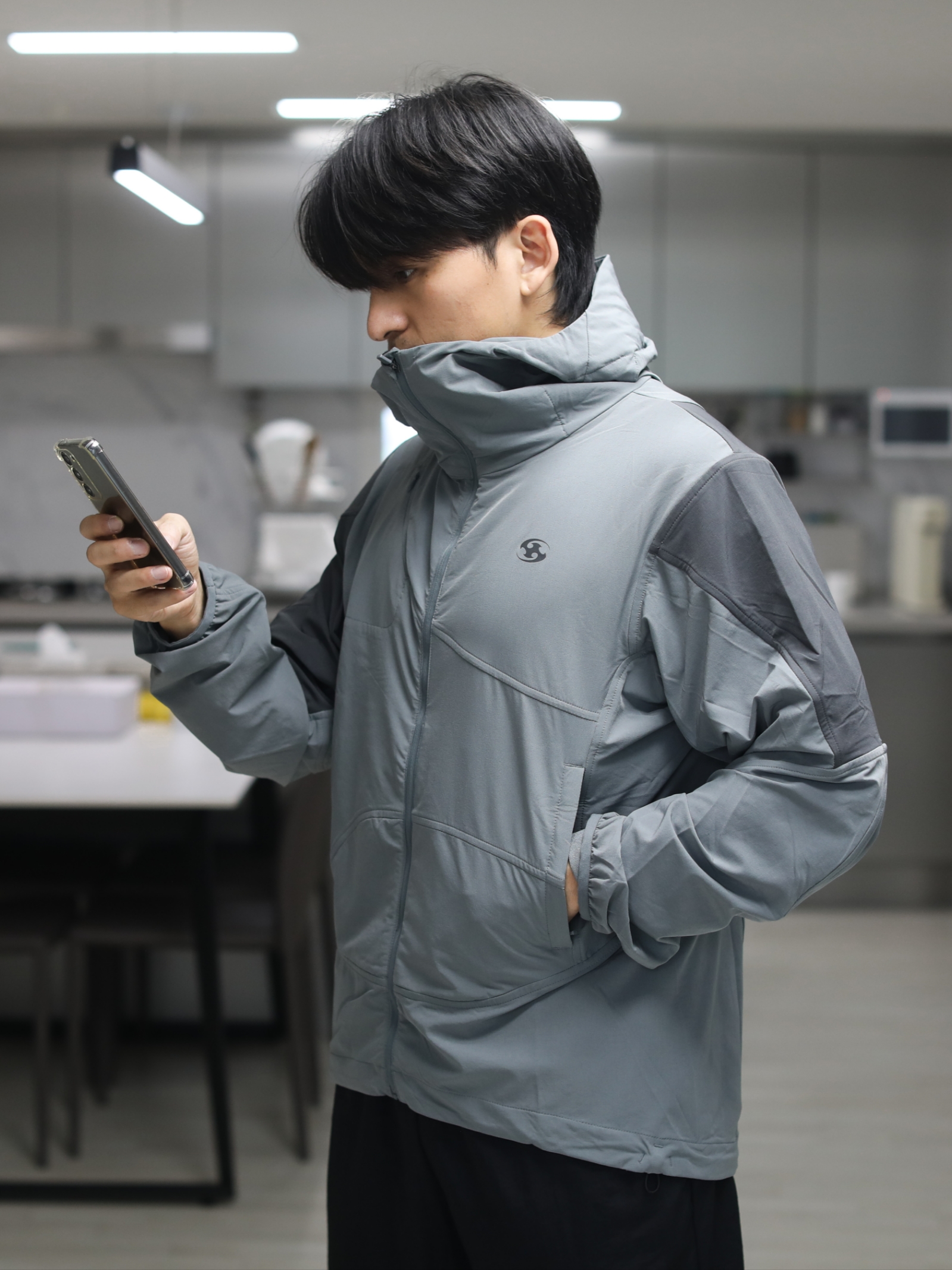 Sansan Gear Insulation Hoodie Jacket Grey - 23FW 착용 스타일