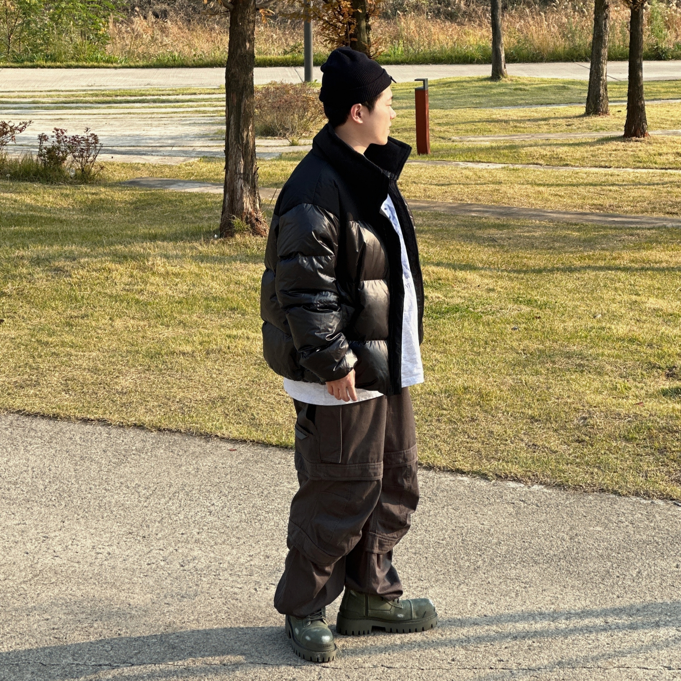 Farfromwhat Far Layered Work Pants Charcoal 착용 스타일 - 4