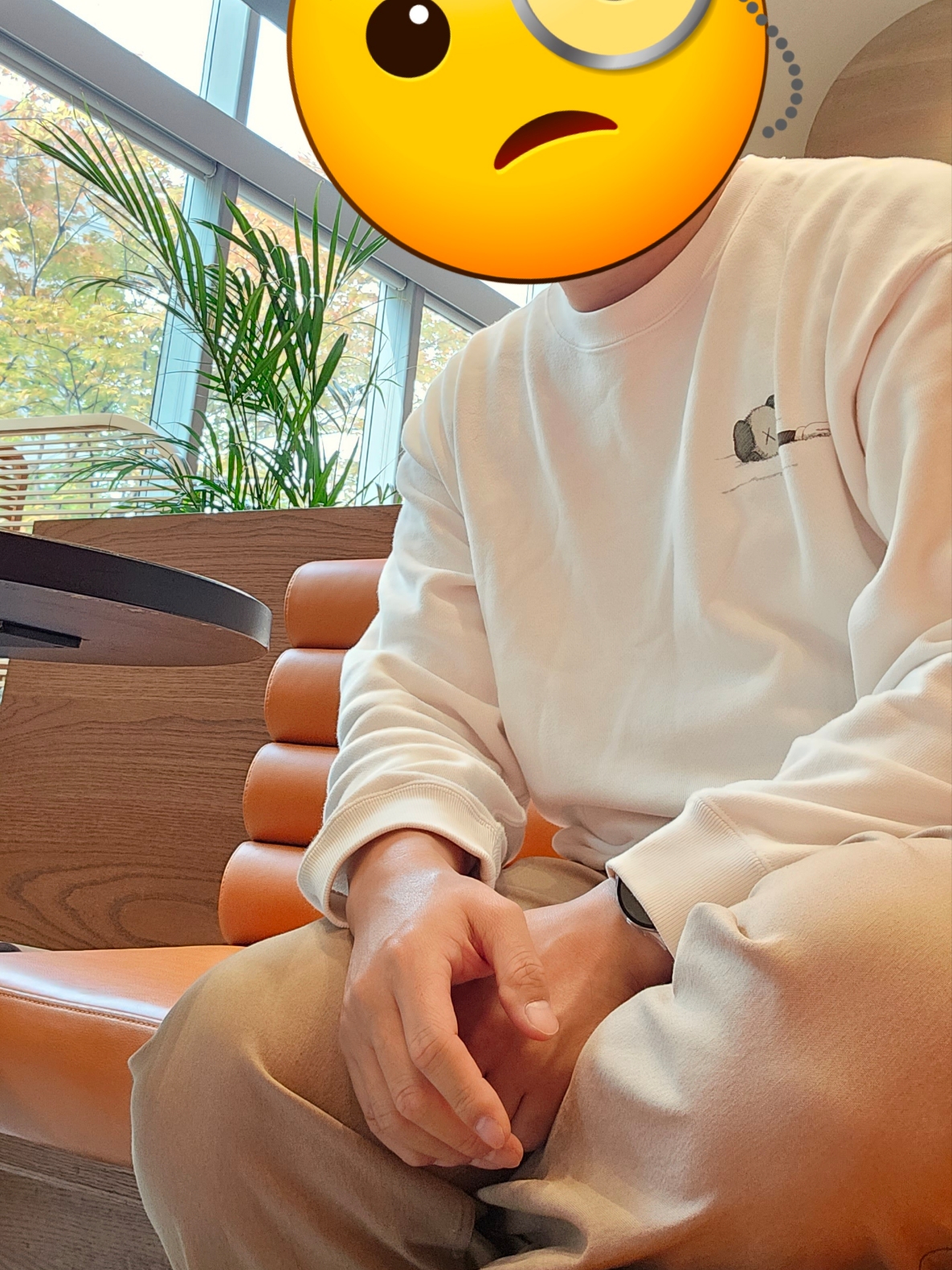 Samsung Galaxy Watch5 40mm Bluetooth Silver (Korean Ver.), Uniqlo UT x Kaws Long Sleeve Sweatshirt Off White 착용 스타일