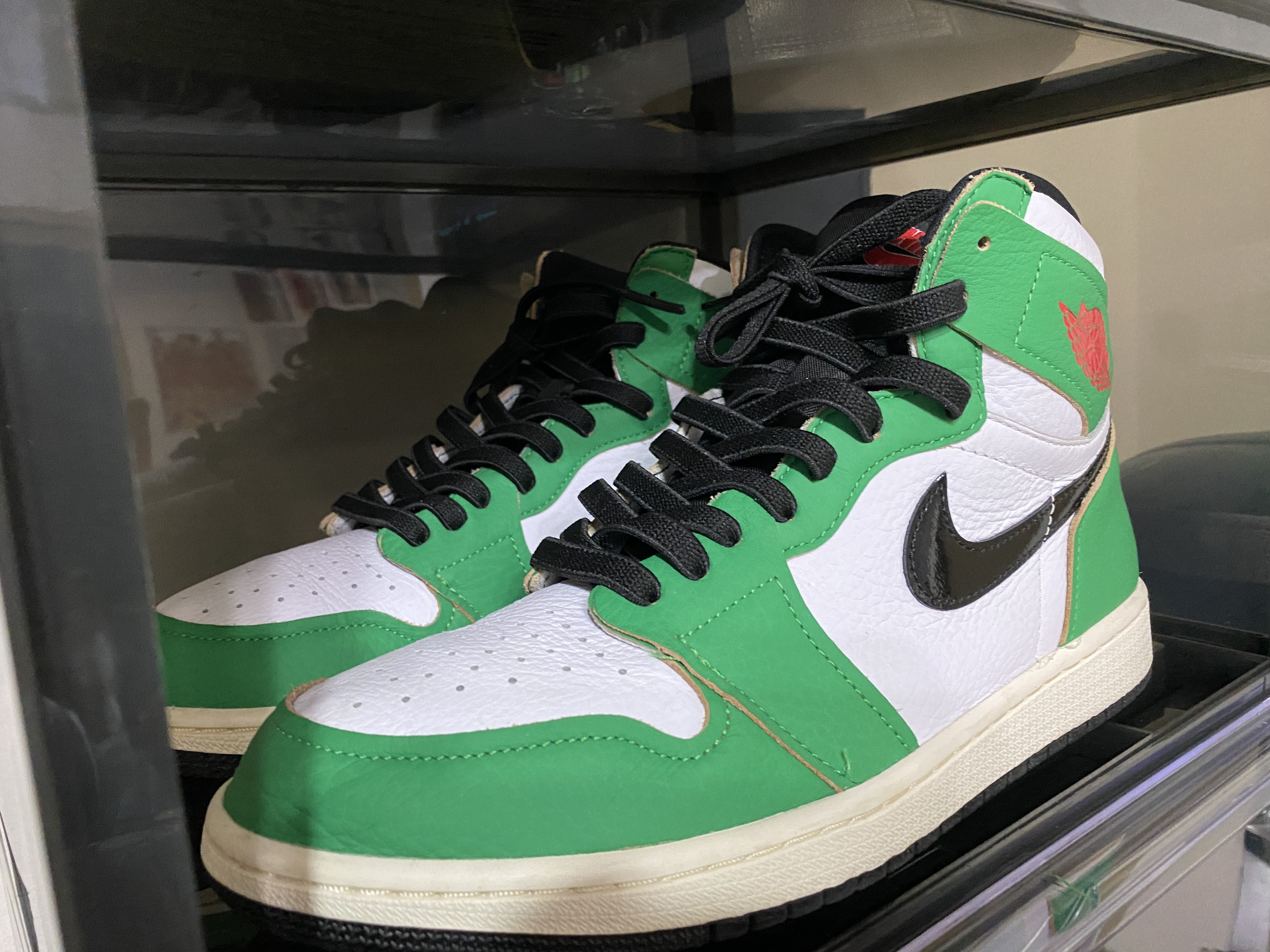 (W) Jordan 1 Retro High OG Lucky Green 착용 스타일 - 2