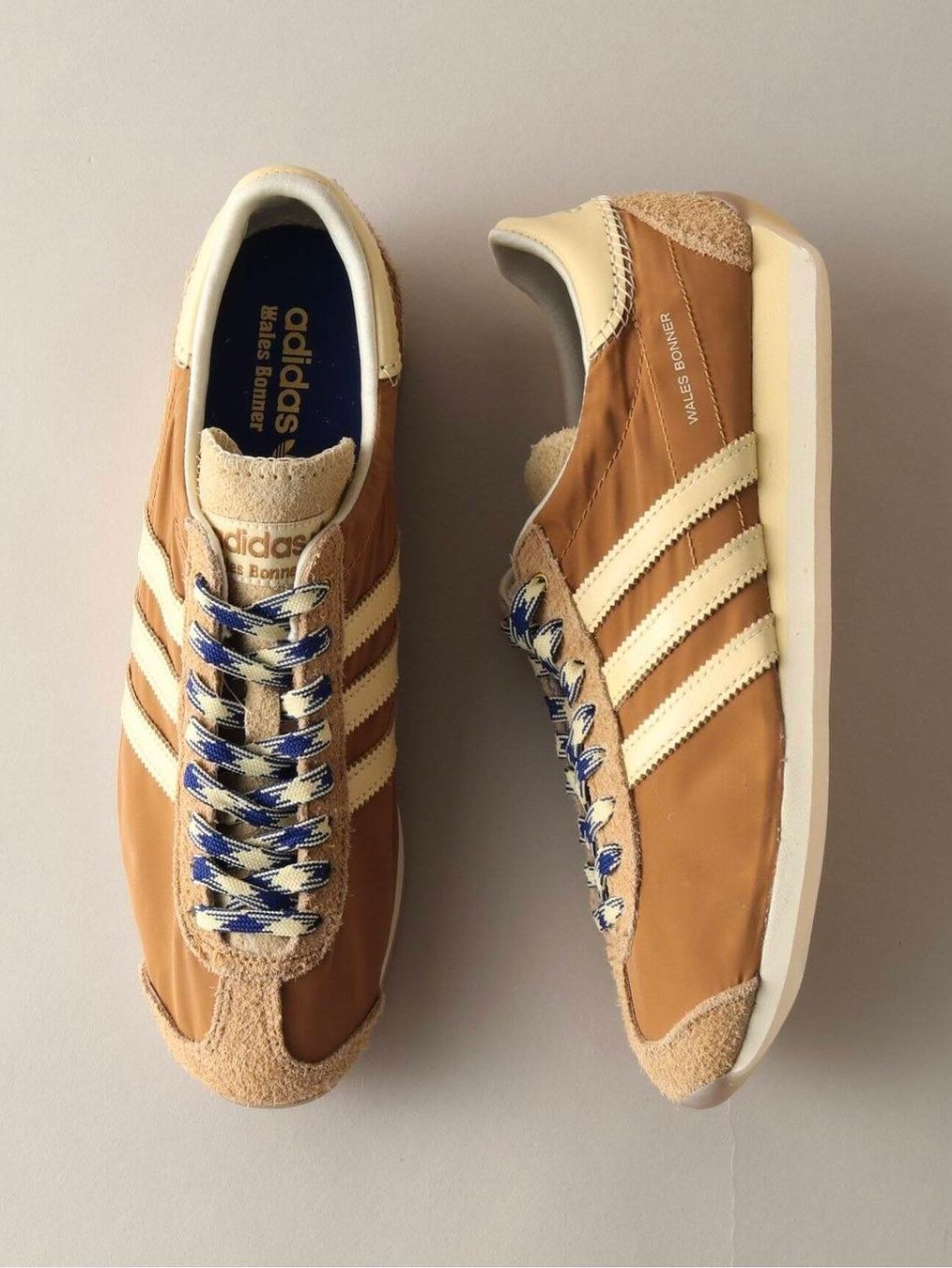 Adidas x Wales Bonner Country Mesa, Asics x A.P.C. Gel-Sonoma 15-50 Beige 착용 스타일 - 2
