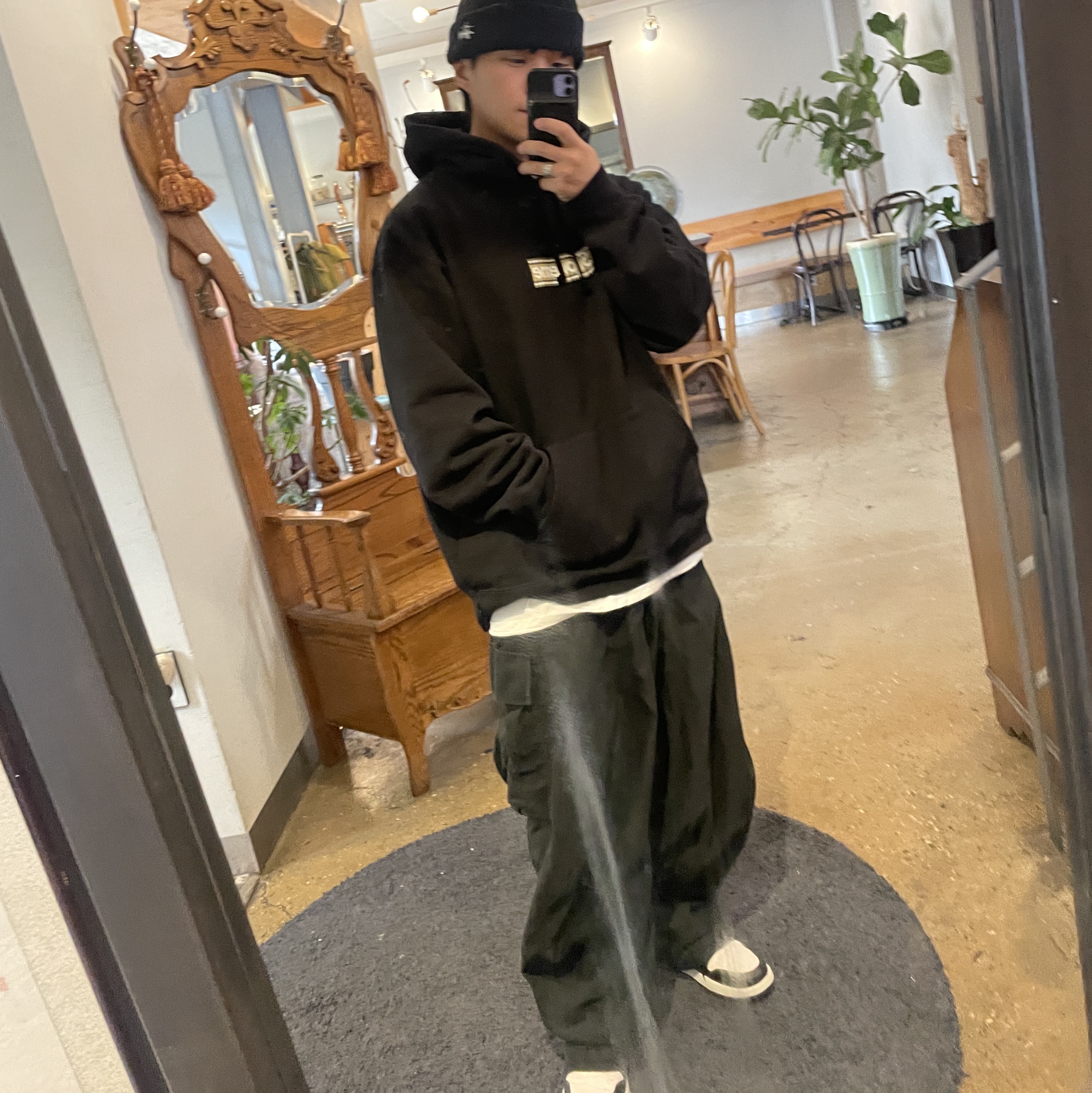 Supreme x Burberry Box Logo Hooded Sweatshirt Black - 22SS, Needles H.D. BDU Pants Black 착용 스타일 - 2