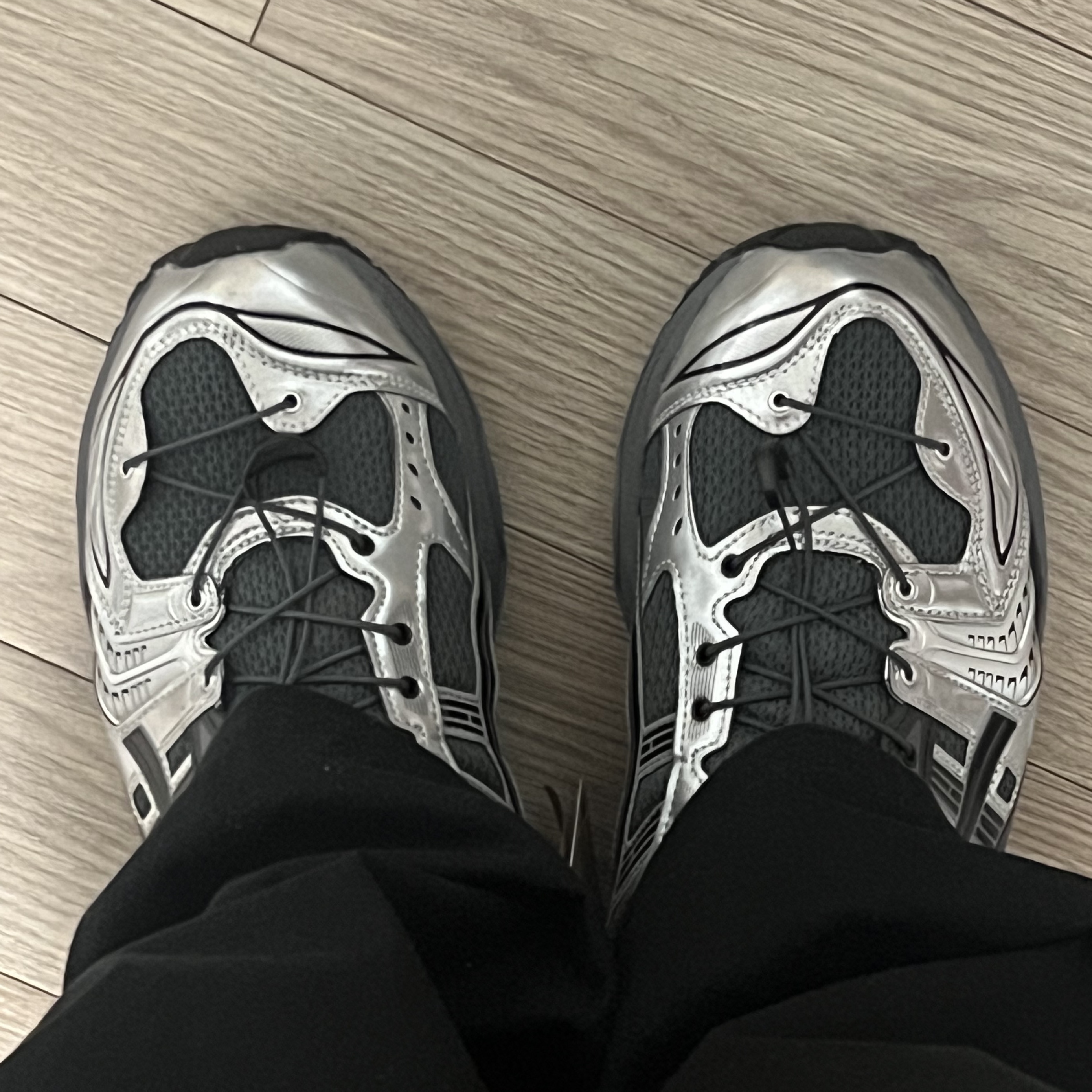 Asics x Unaffected Gel-Kayano 14 Silver Moon 착용 스타일 - 3