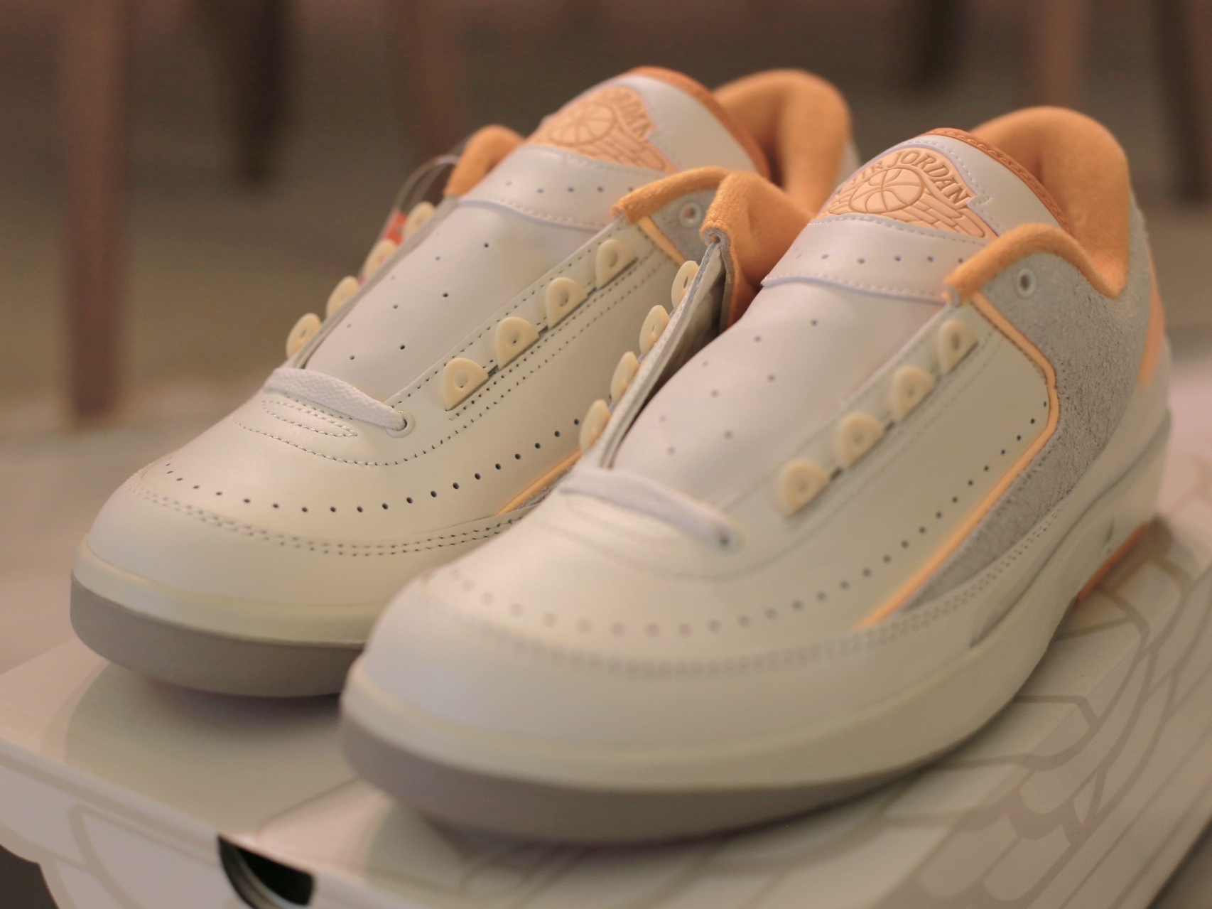 Jordan 2 Retro Low Melon Tint 착용 스타일 - 2
