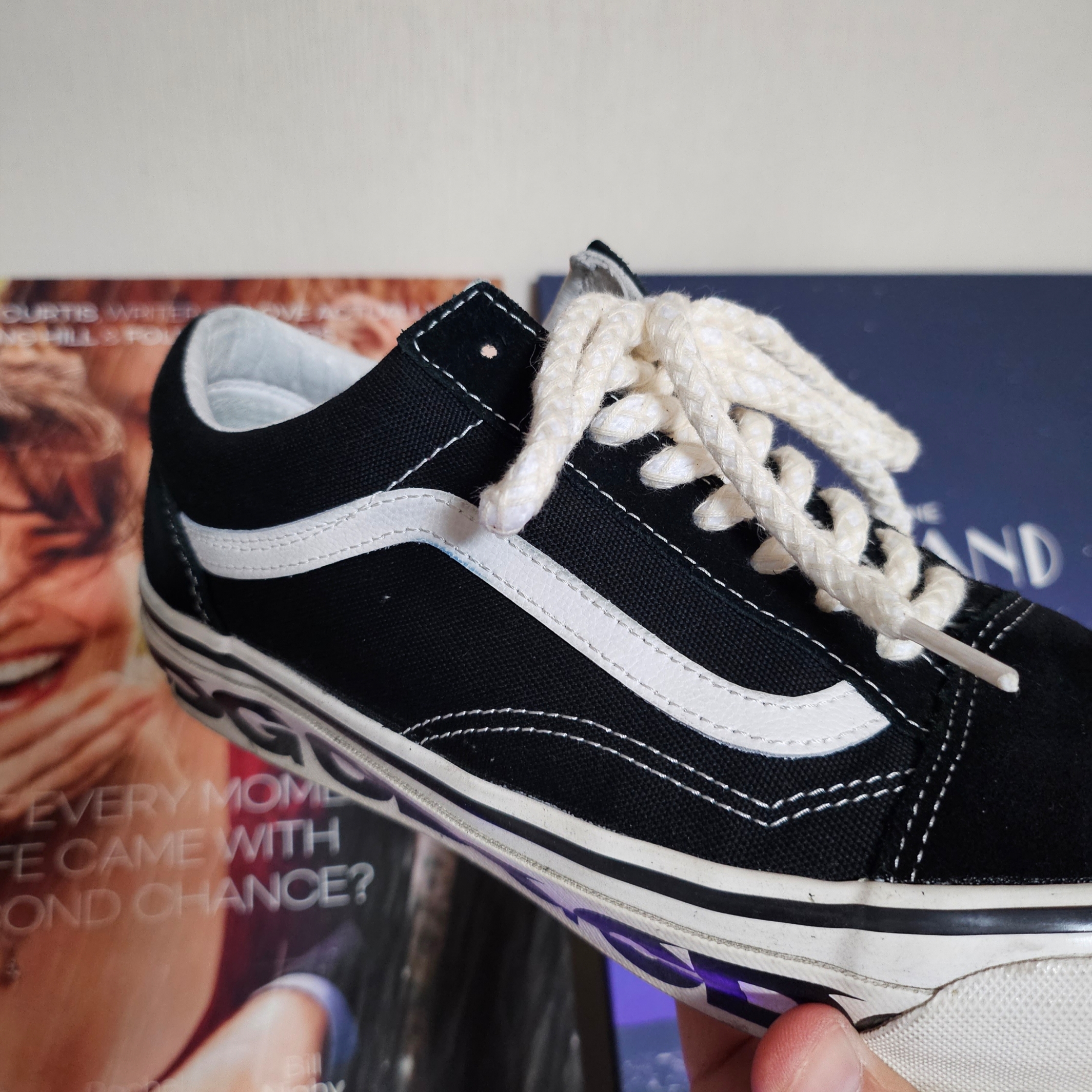 Vans Vault x CDG OG Old Skool LX Side Wall 착용 스타일