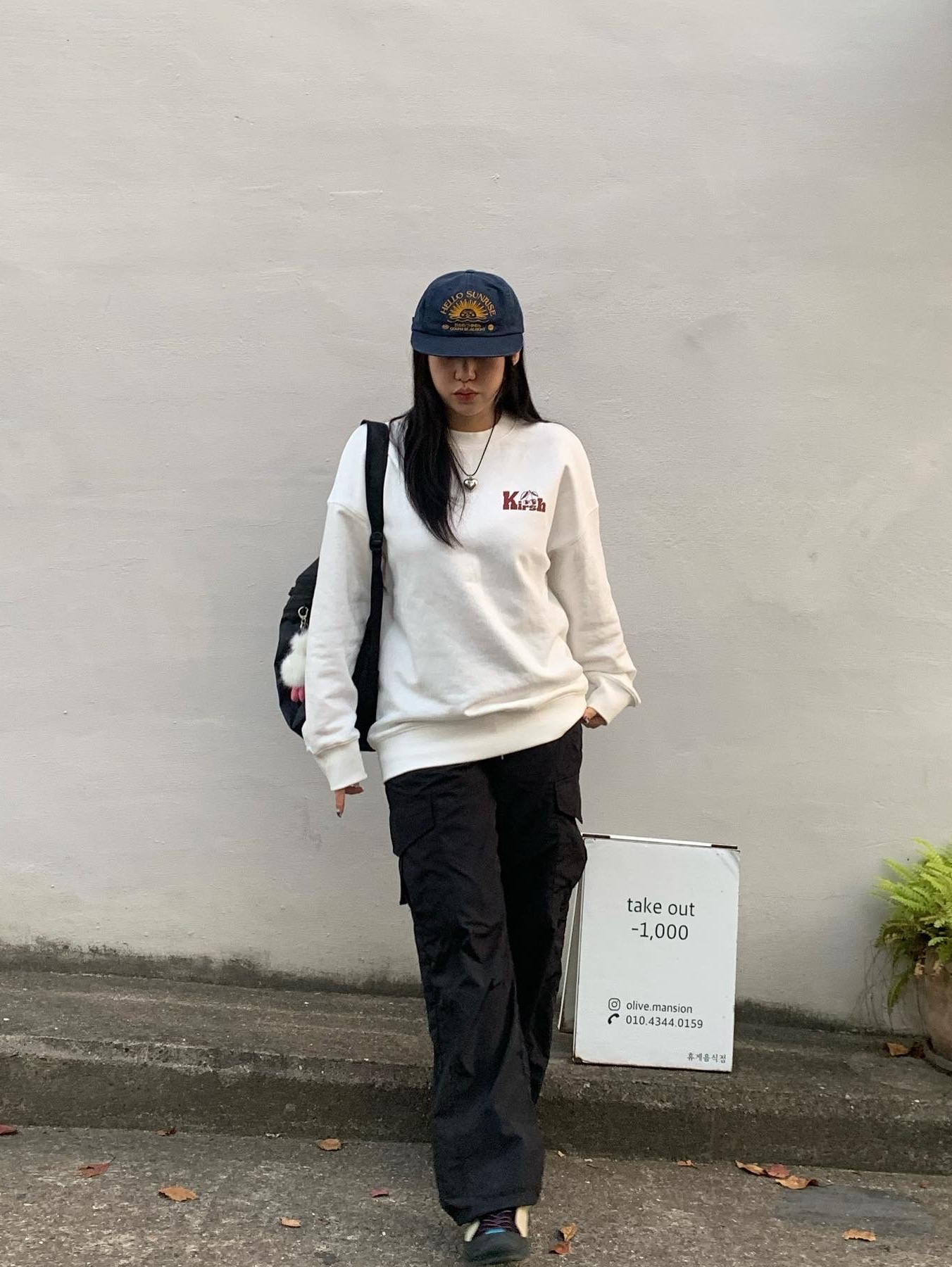 Arc'teryx Heliad 15 Backpack Black, (W) Keen Jasper Rocks SP Sneakers Beige 착용 스타일 - 4