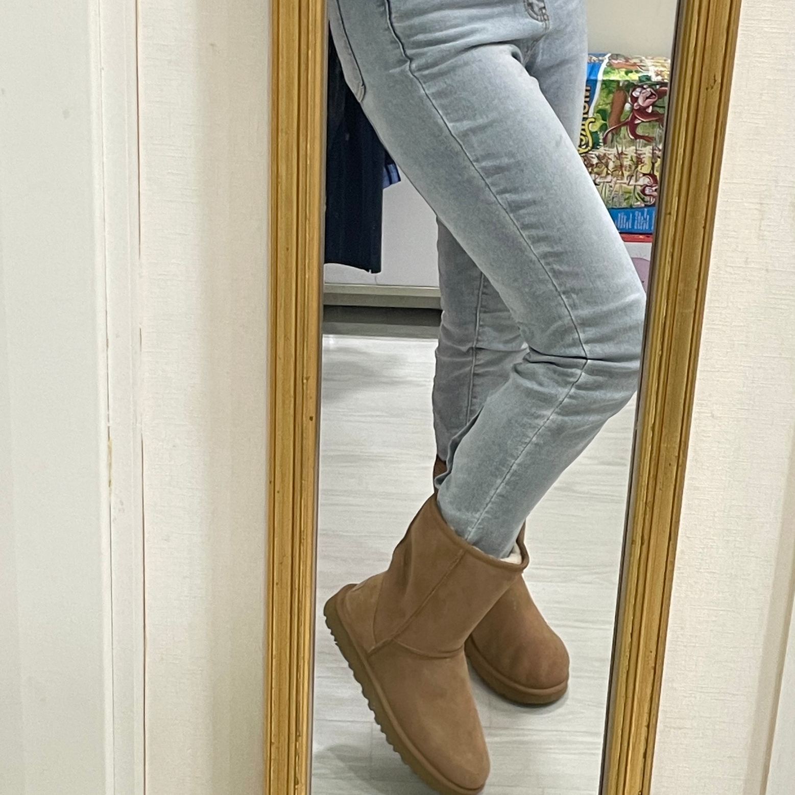 (W) UGG Classic Short II Boots Chestnut 착용 스타일 - 3