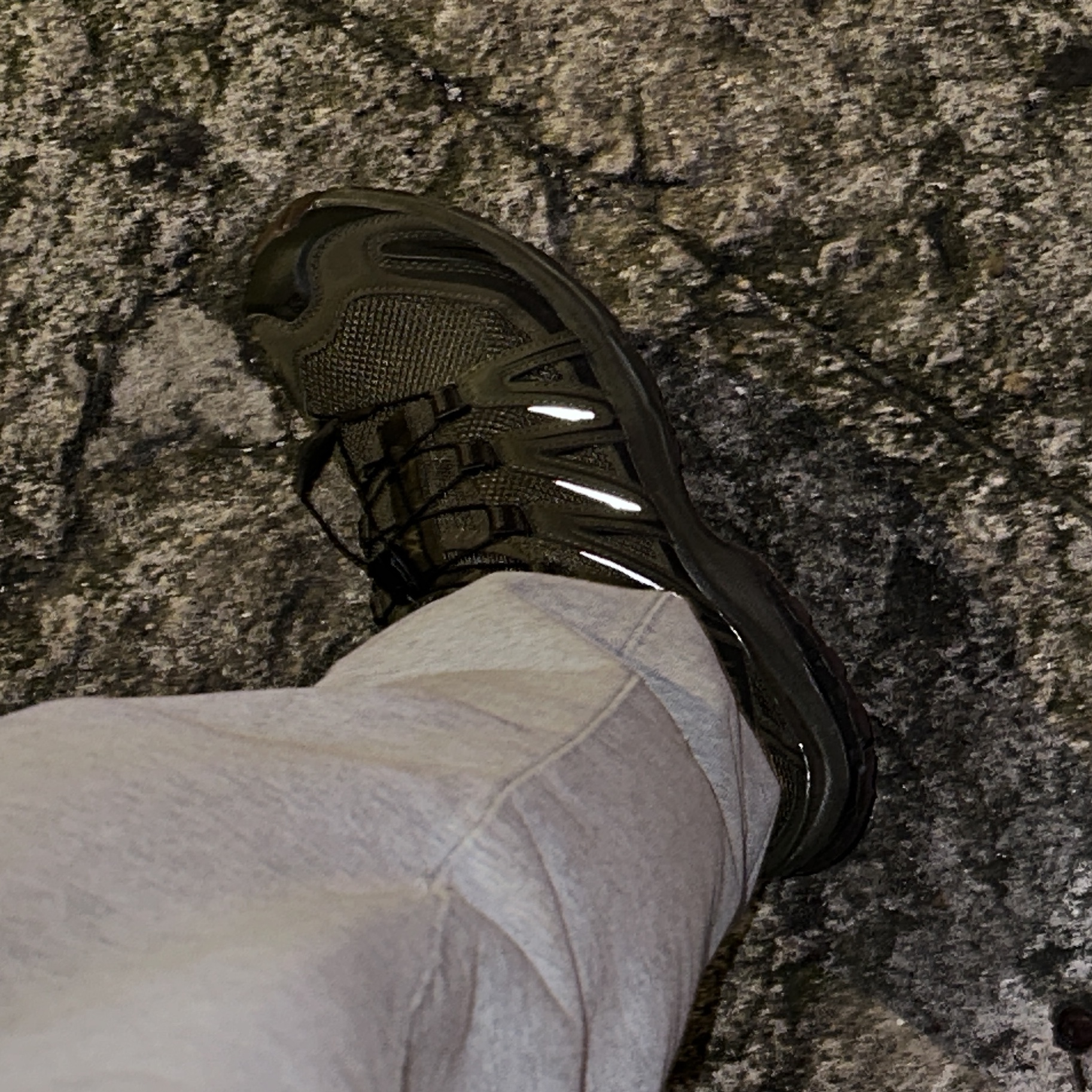 Salomon XA Pro 3D Olive Night 착용 스타일