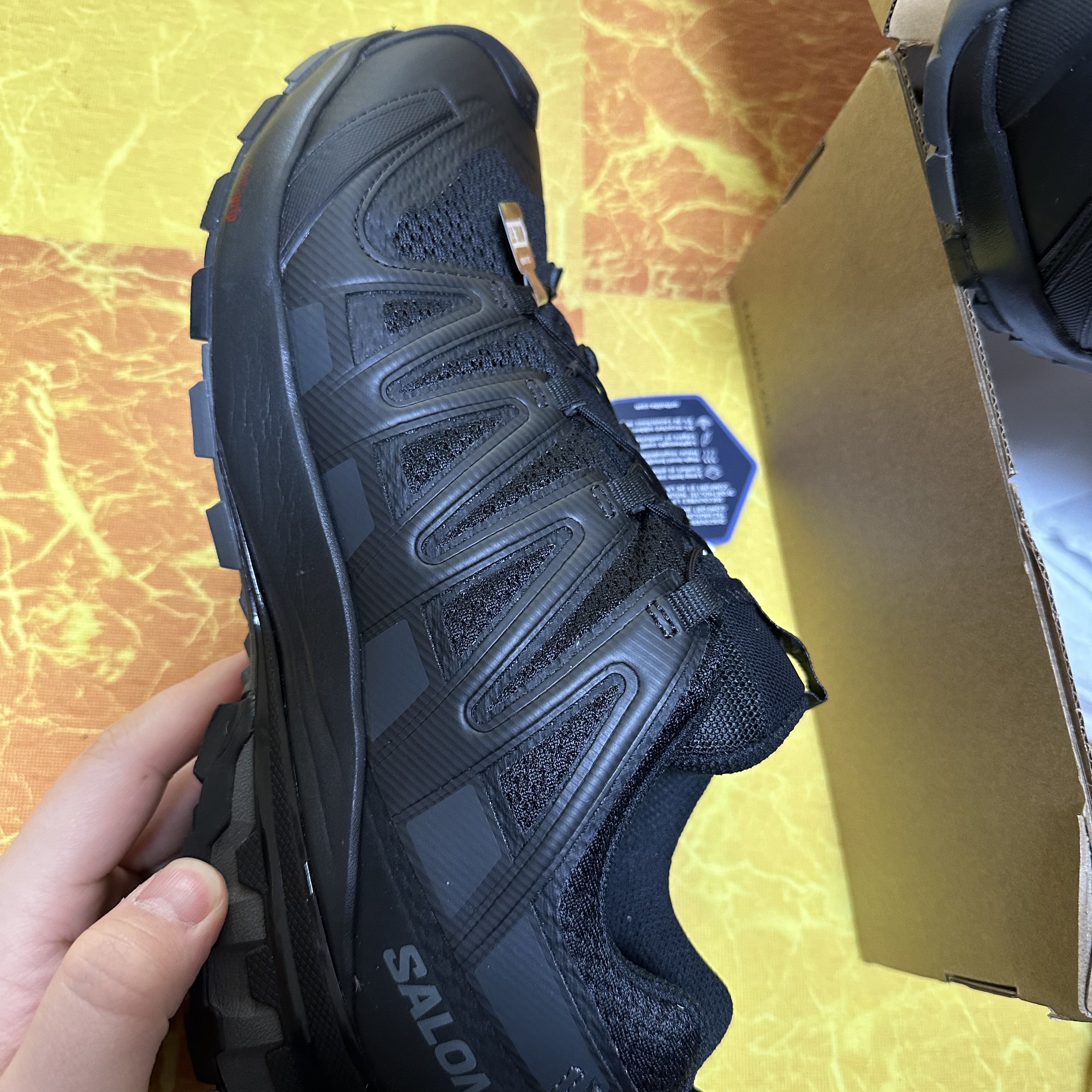 Salomon XA Pro 3D V8 Wide Black 착용 스타일 - 5