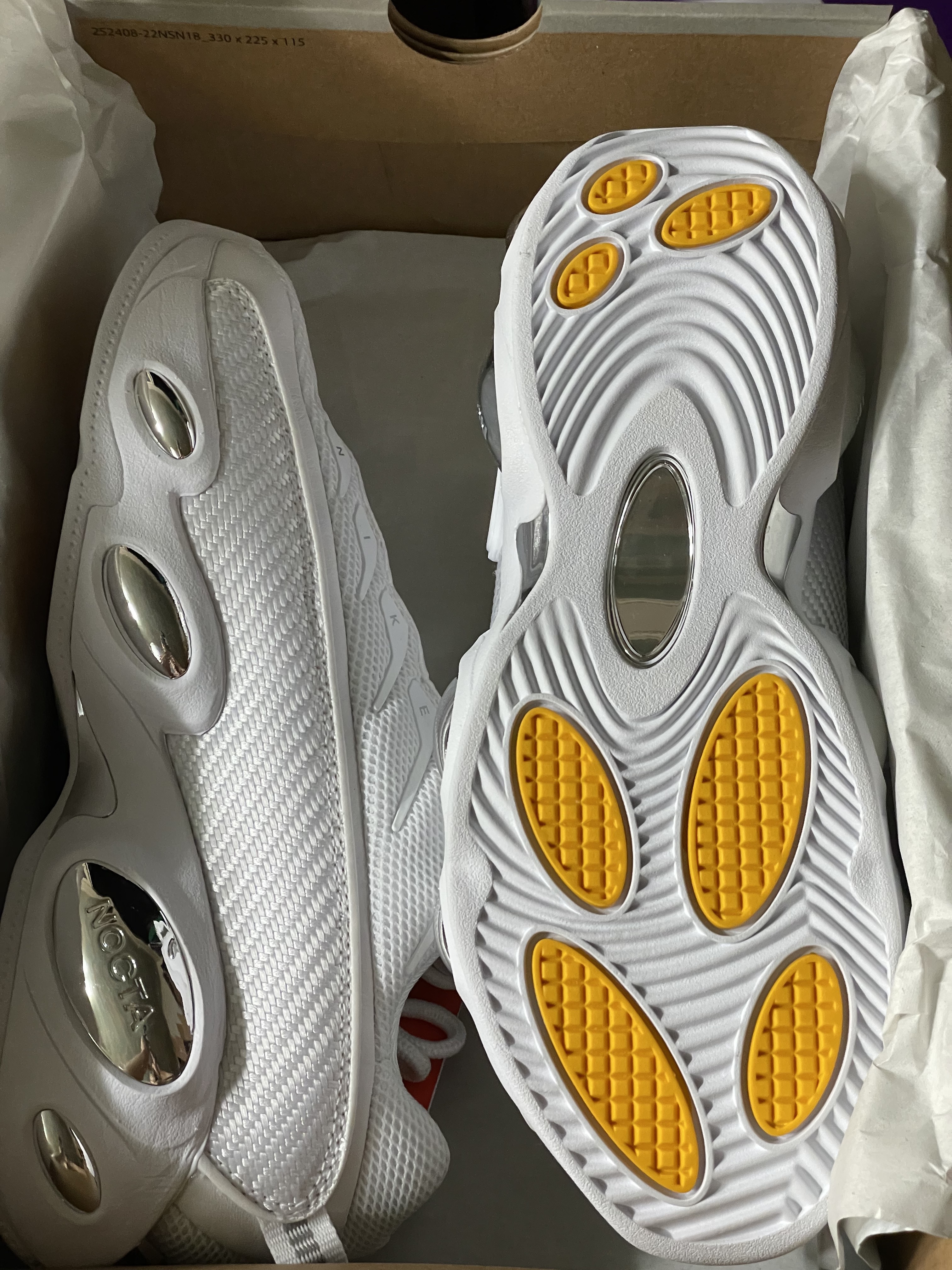 Nike x Drake Nocta Glide Triple White 착용 스타일 - 3