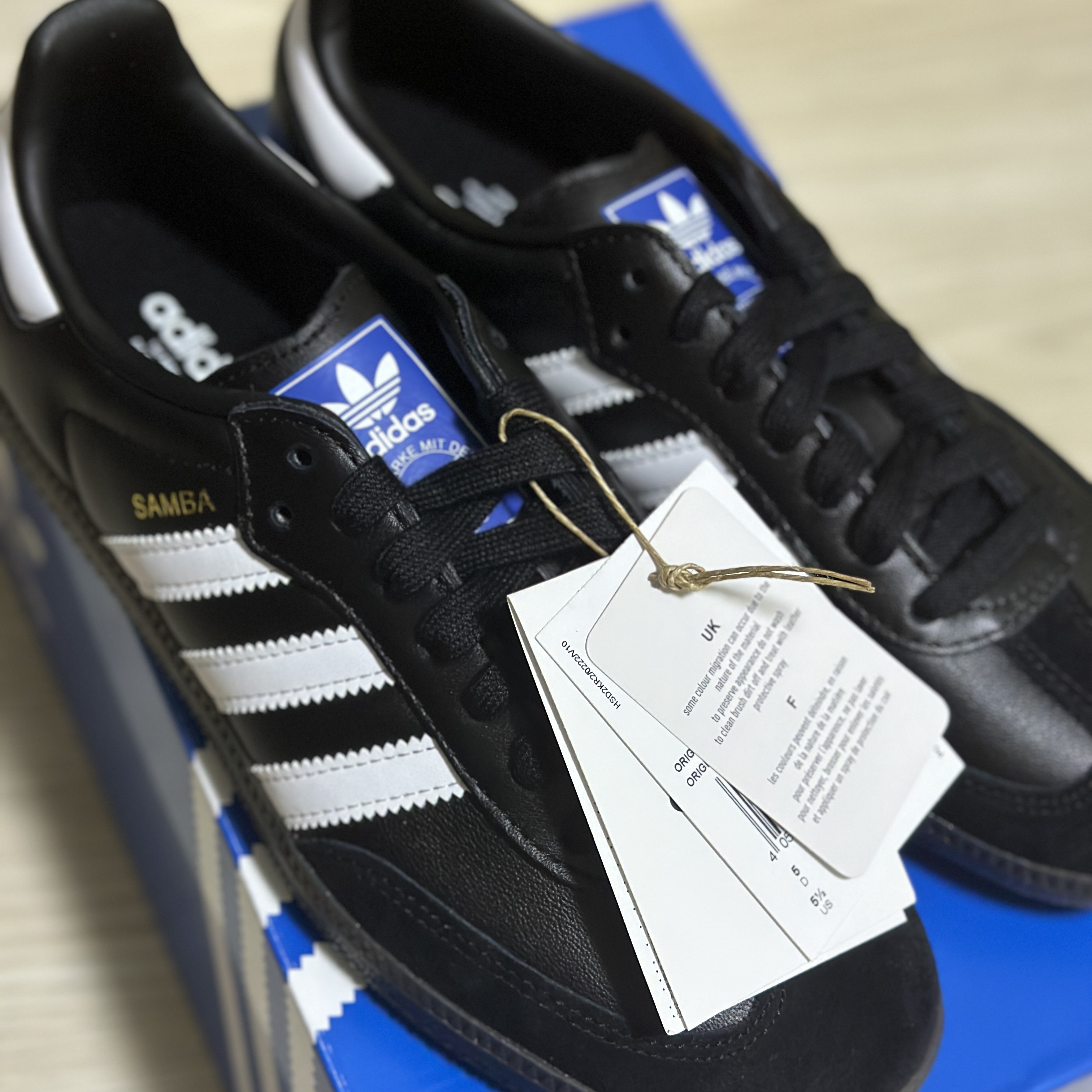 Adidas Samba OG Black White Gum 착용 스타일 - 1