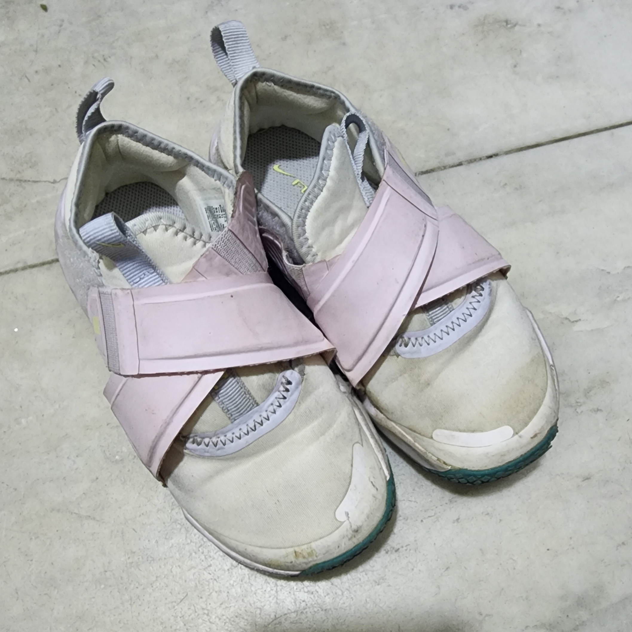(GS) Nike Dunk Low Wolf Grey 착용 스타일
