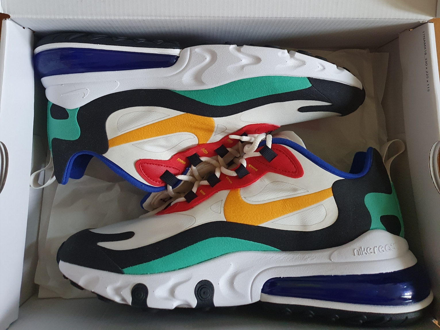 Nike Air Max 270 React Bauhaus 착용 스타일