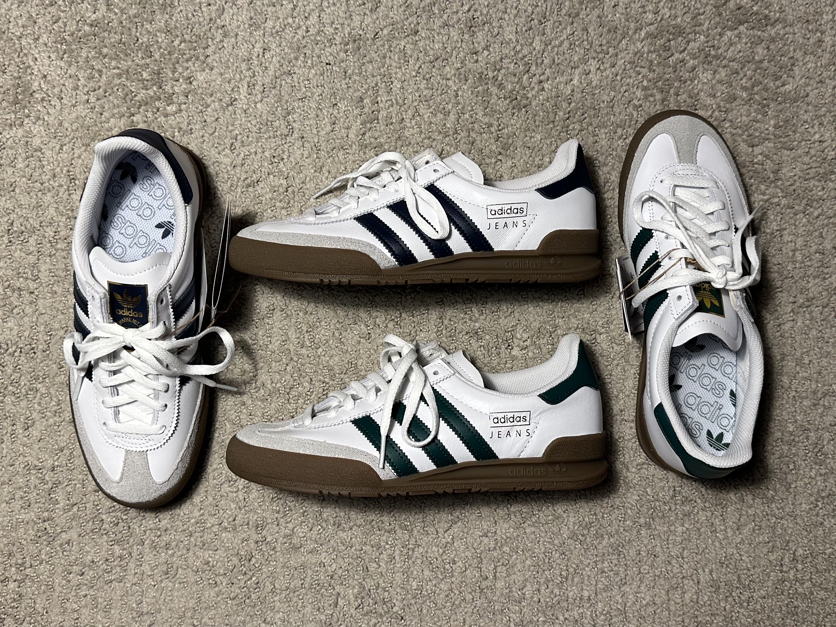 Adidas Jeans Cloud White Collegiate Navy Gum, Adidas Jeans Cloud White Collegiate Green Gum 착용 스타일 - 3