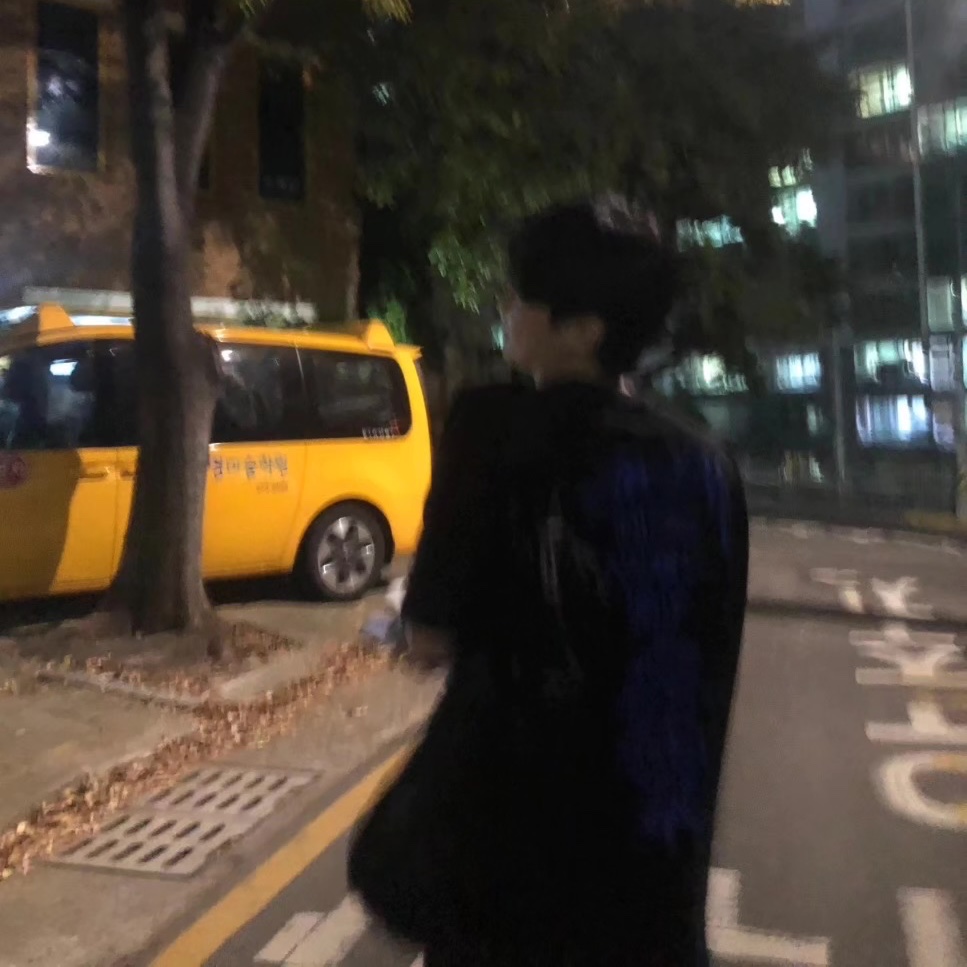 Stussy Tribe Stack T-Shirt Black 착용 스타일 - 2
