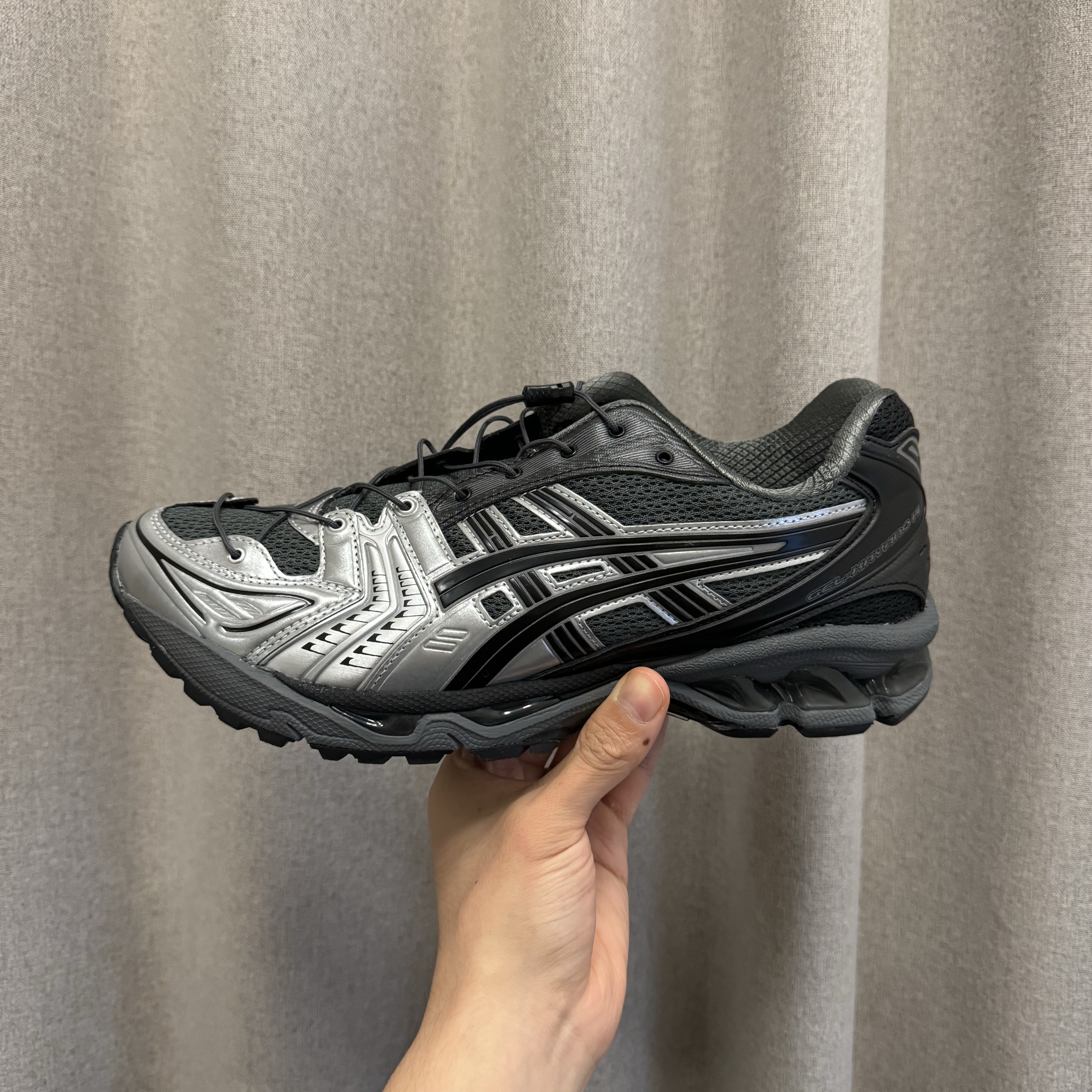Asics x Unaffected Gel-Kayano 14 Silver Moon 착용 스타일