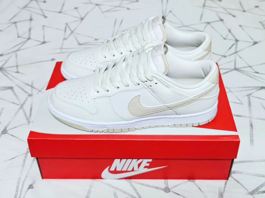 Nike Dunk Low Retro Phantom Sanddrift 착용 스타일 - 2