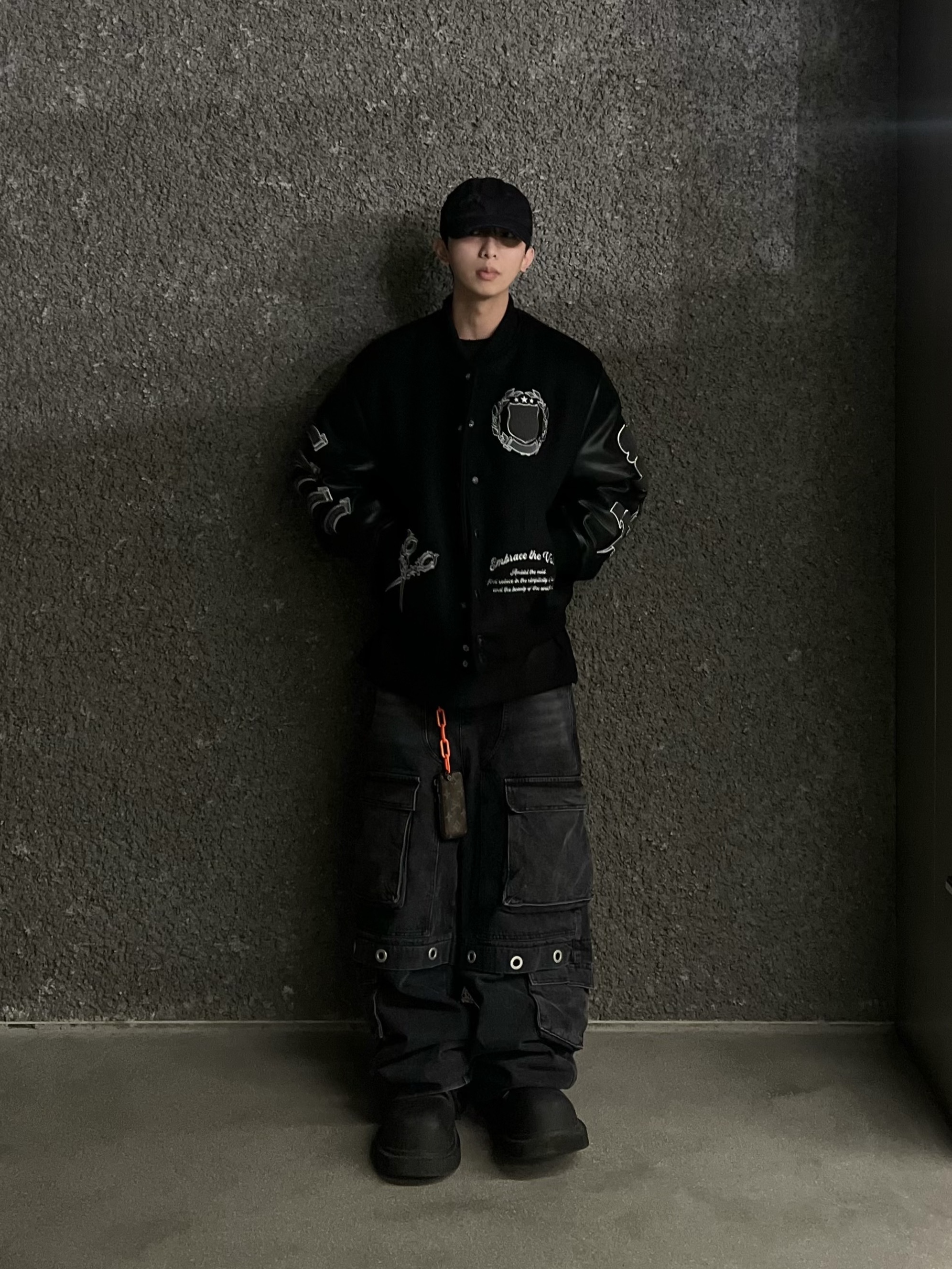 Project G/R Crashed Cap Black, MJD Eyelet Cargo Denim Pants Black 착용 스타일 - 2