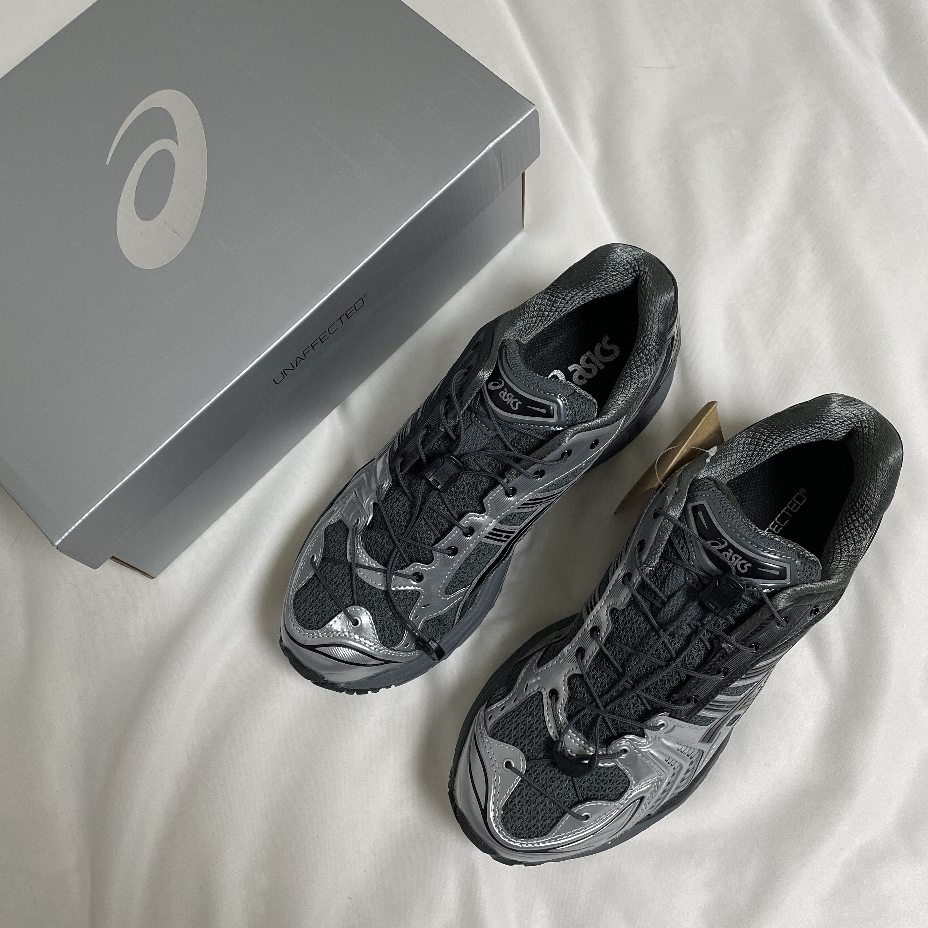 Asics x Unaffected Gel-Kayano 14 Silver Moon 착용 스타일 - 1