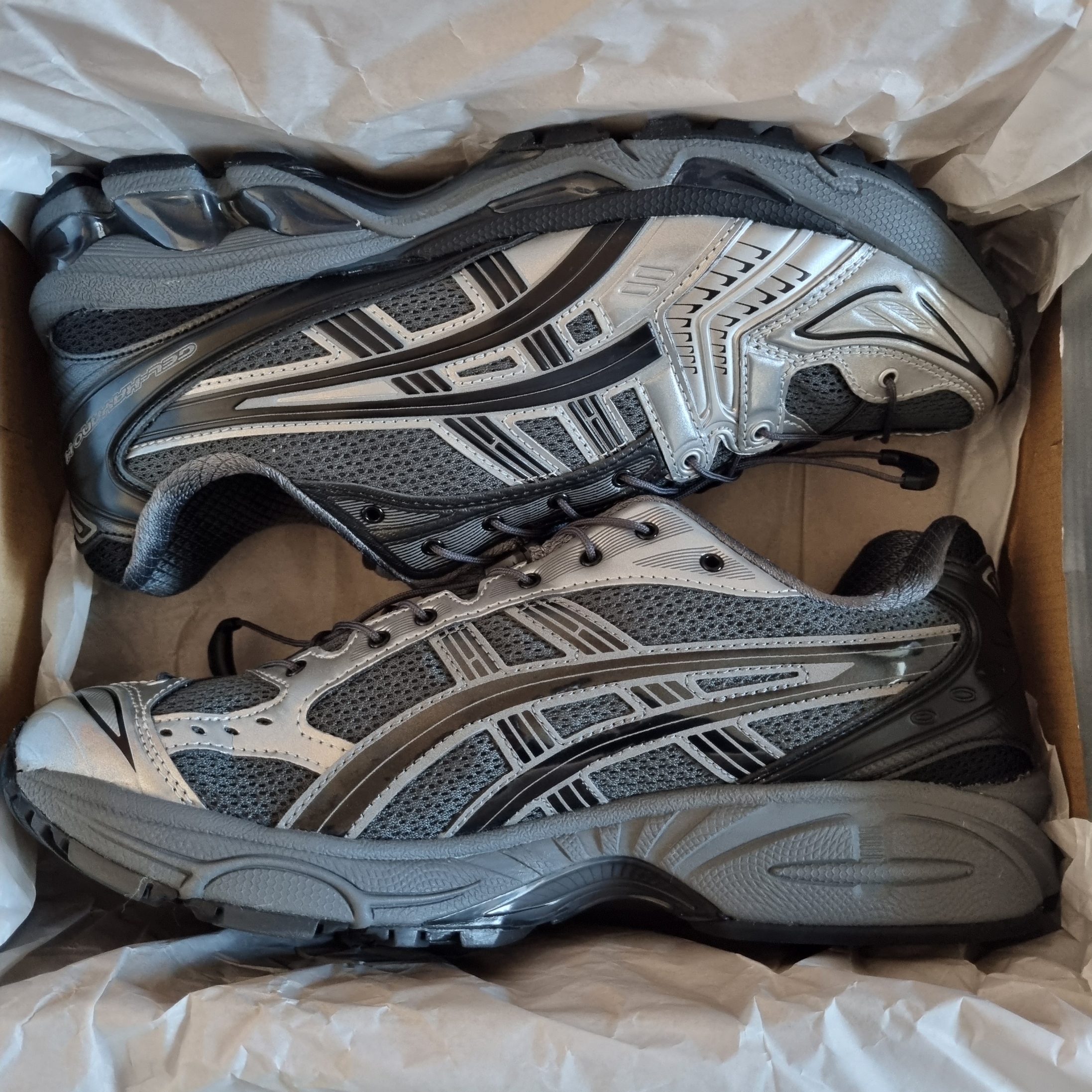 Asics x Unaffected Gel-Kayano 14 Silver Moon 착용 스타일