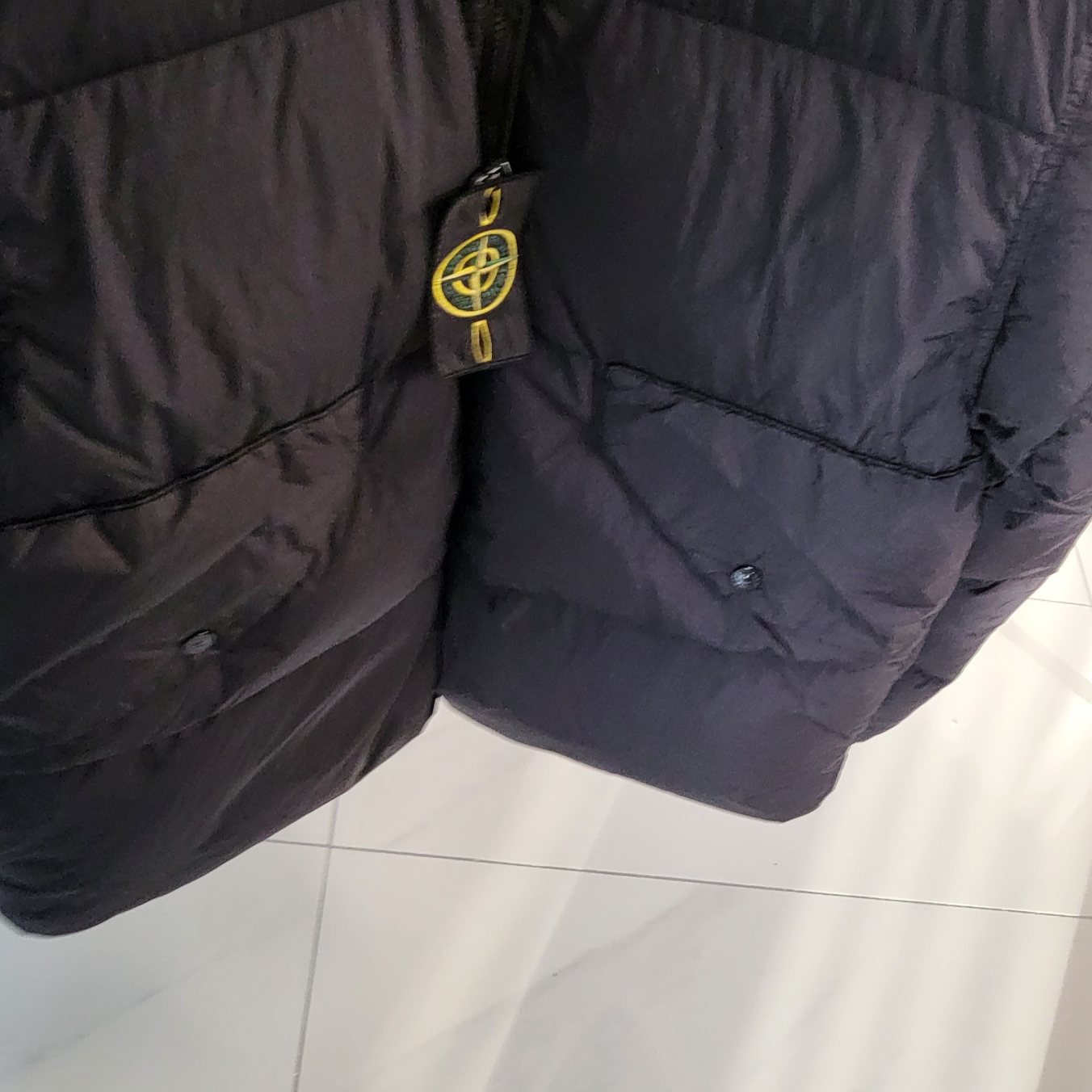 Stone Island 40623 Garment Dyed Crinkle Reps Recycled Nylon Down Jacket Black - 23FW 착용 스타일 - 1