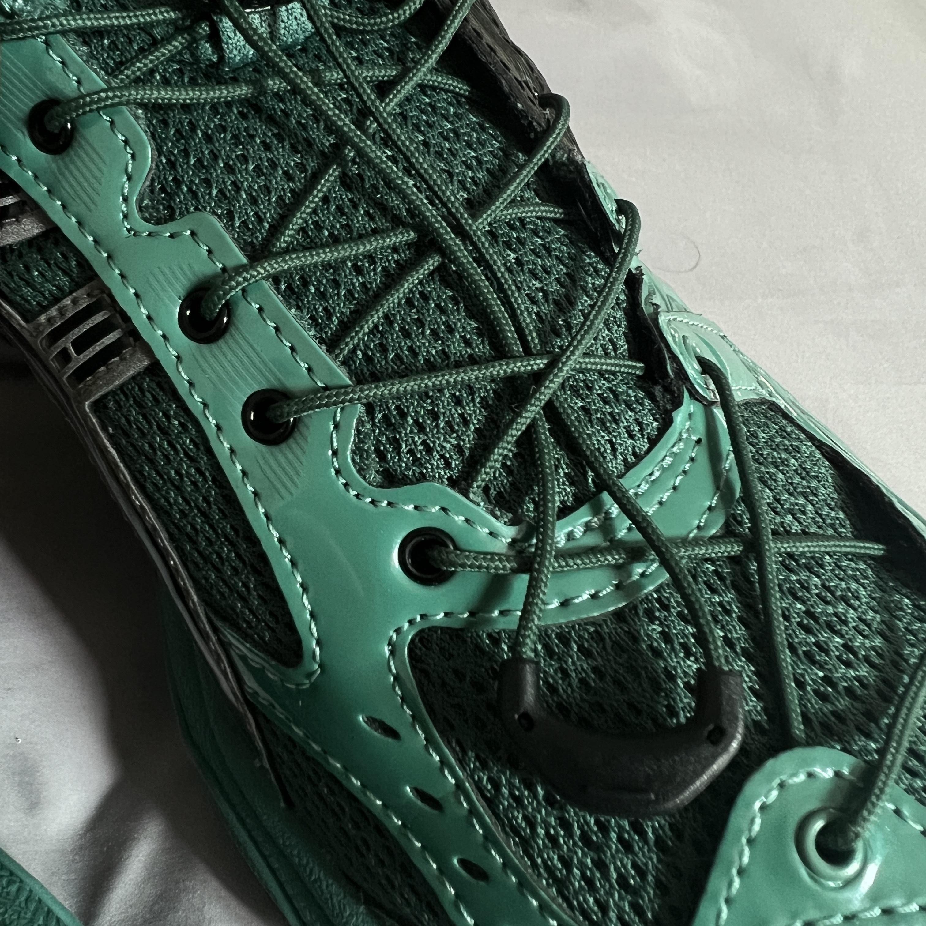 Asics x Unaffected Gel-Kayano 14 Uranus Green 착용 스타일 - 3