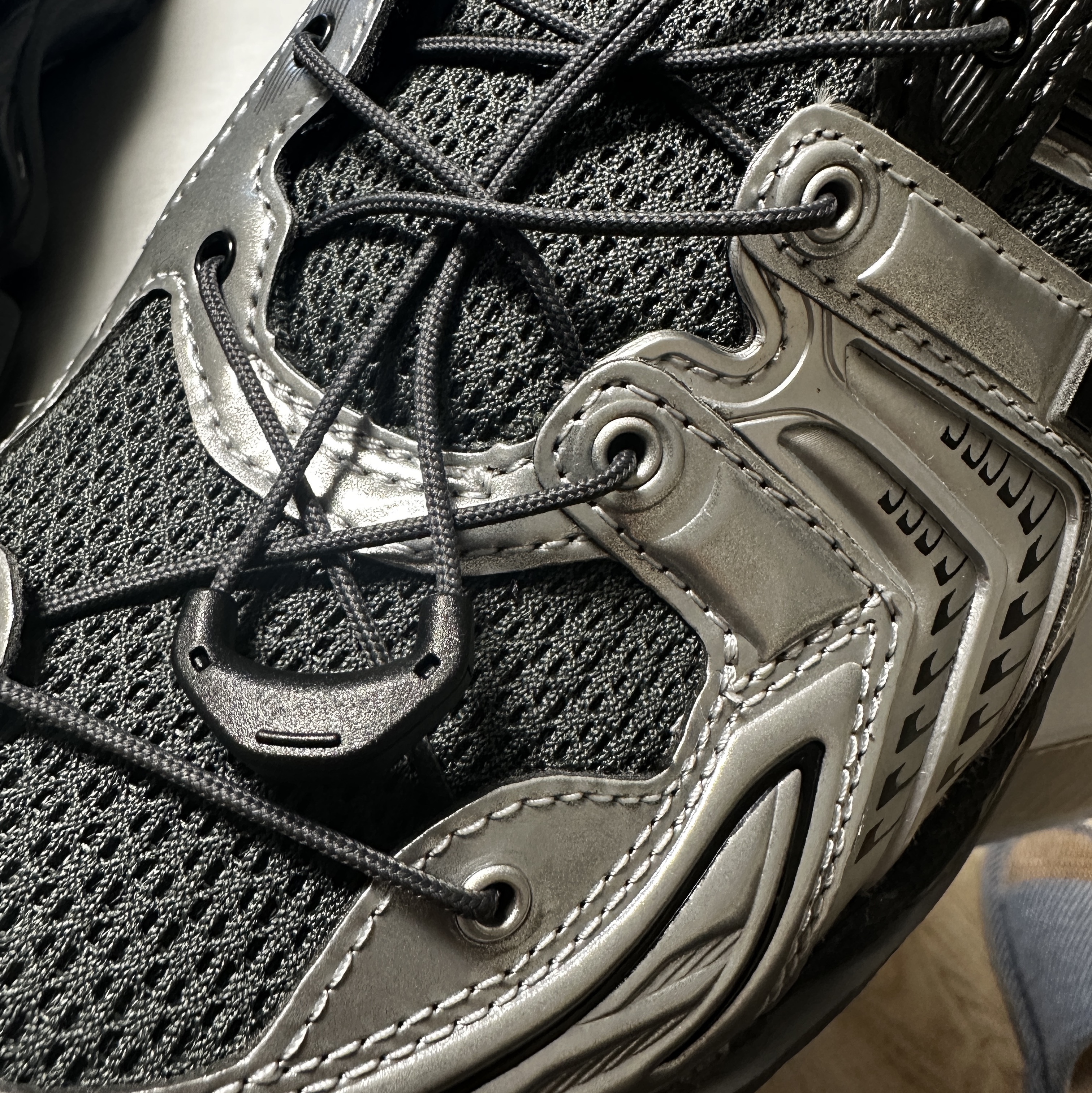 Asics x Unaffected Gel-Kayano 14 Silver Moon 착용 스타일 - 3