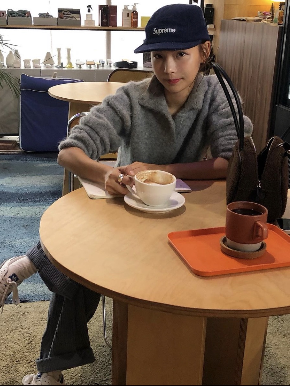 Supreme Corduroy Camp Cap Navy - 23FW 착용 스타일
