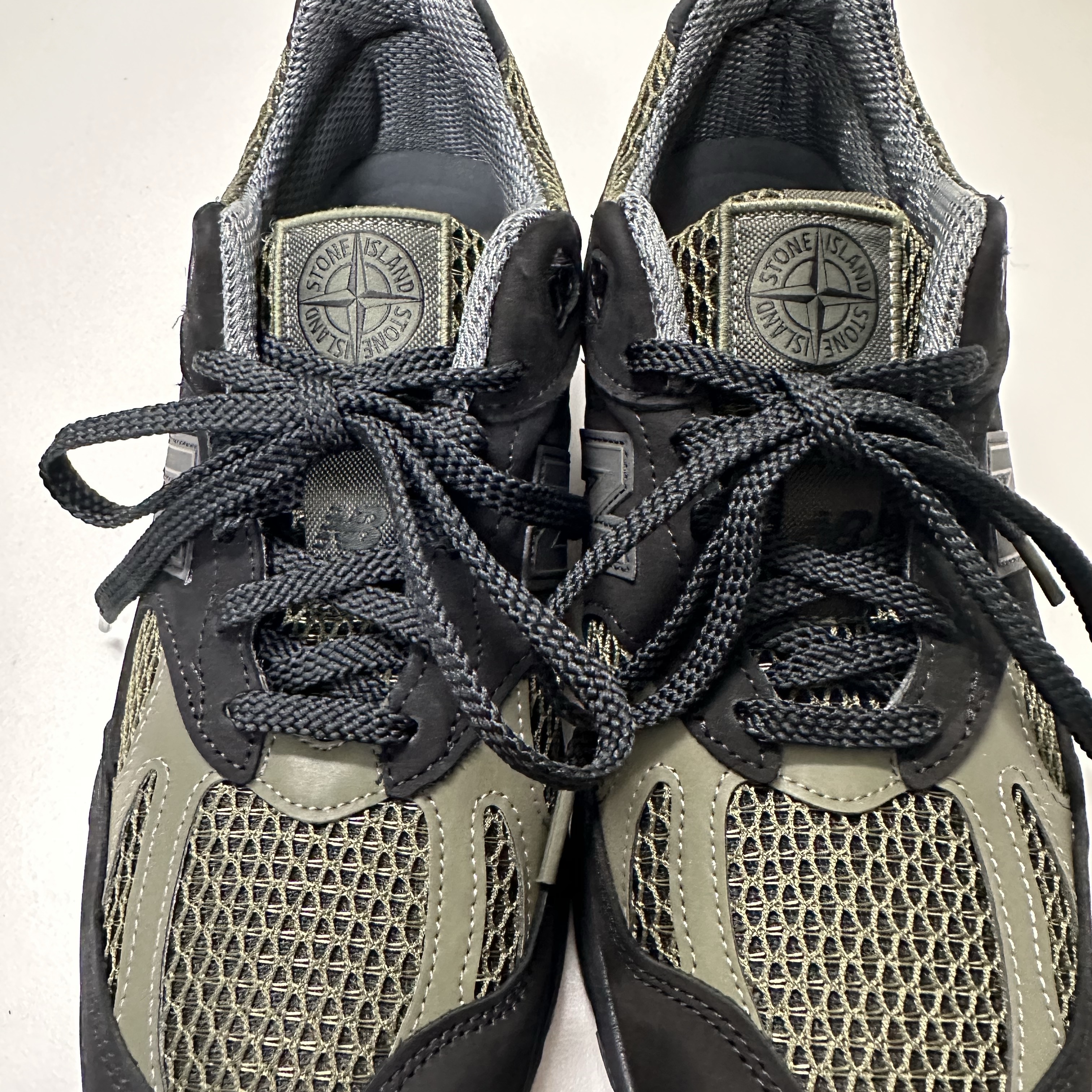 New Balance x Stone Island 991v2 Made in UK Black Olive Night 착용 스타일 - 1