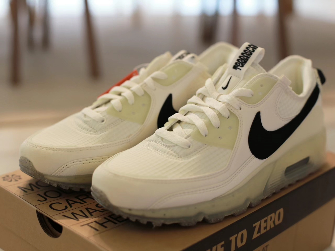 Nike Air Max Terrascape 90 Sail and Sea Glass 착용 스타일 - 2