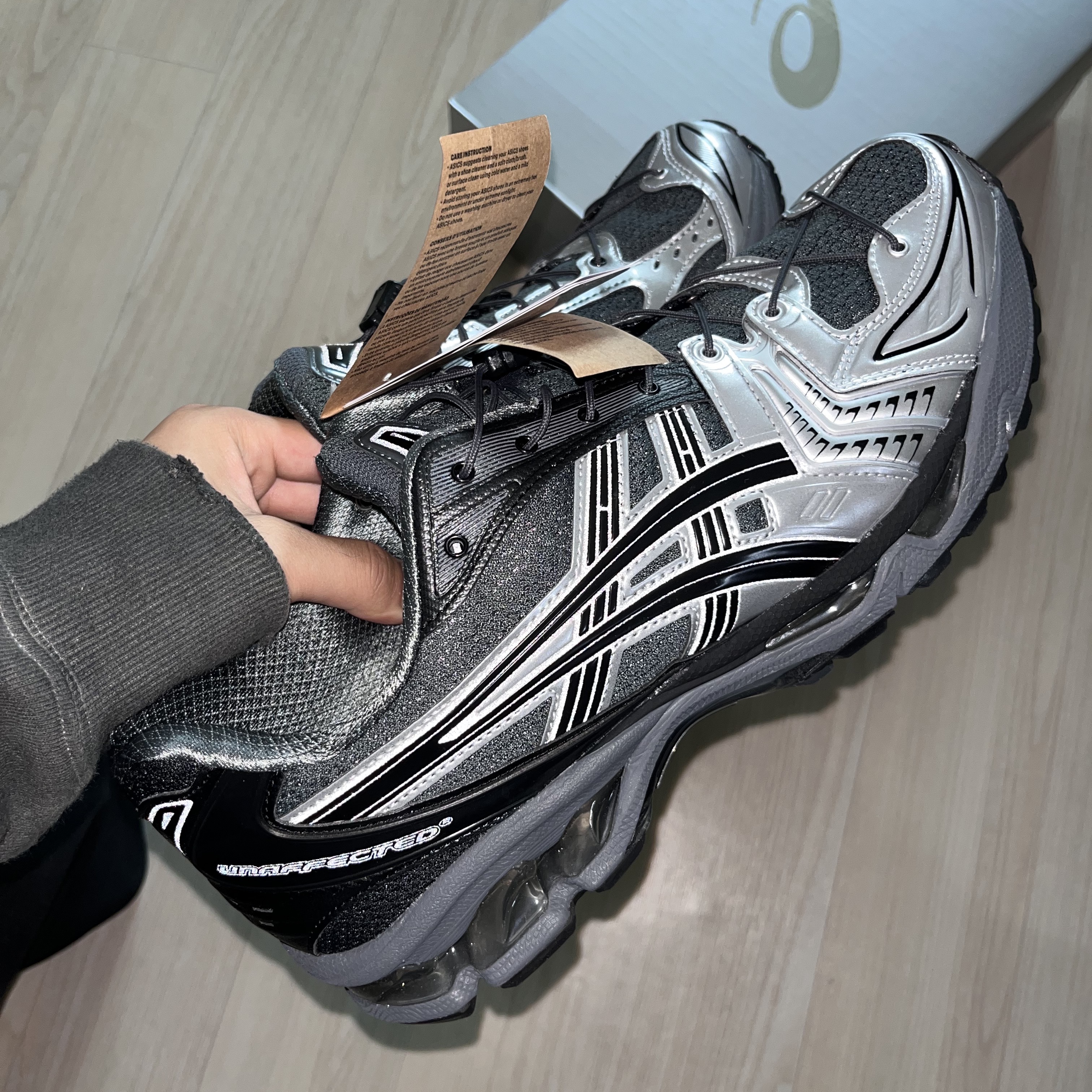 Asics x Unaffected Gel-Kayano 14 Silver Moon 착용 스타일