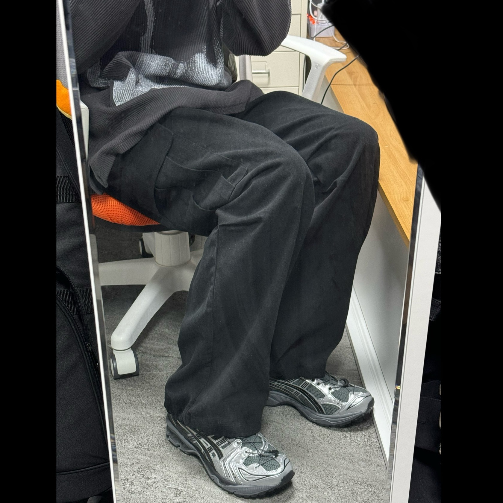 Asics x Unaffected Gel-Kayano 14 Silver Moon 착용 스타일 - 1