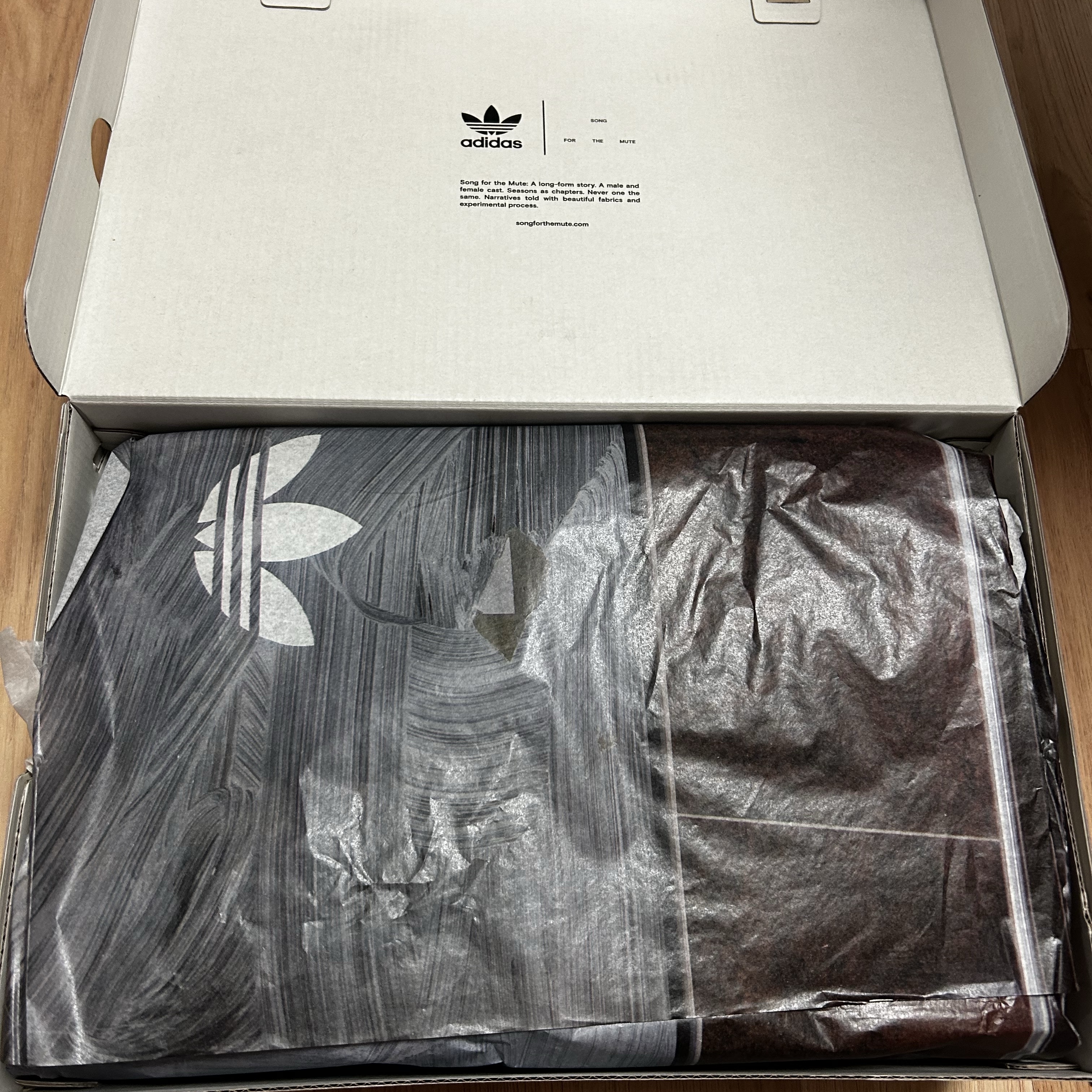 Adidas x Song for the Mute Campus 80s Bliss Core Black 착용 스타일 - 6