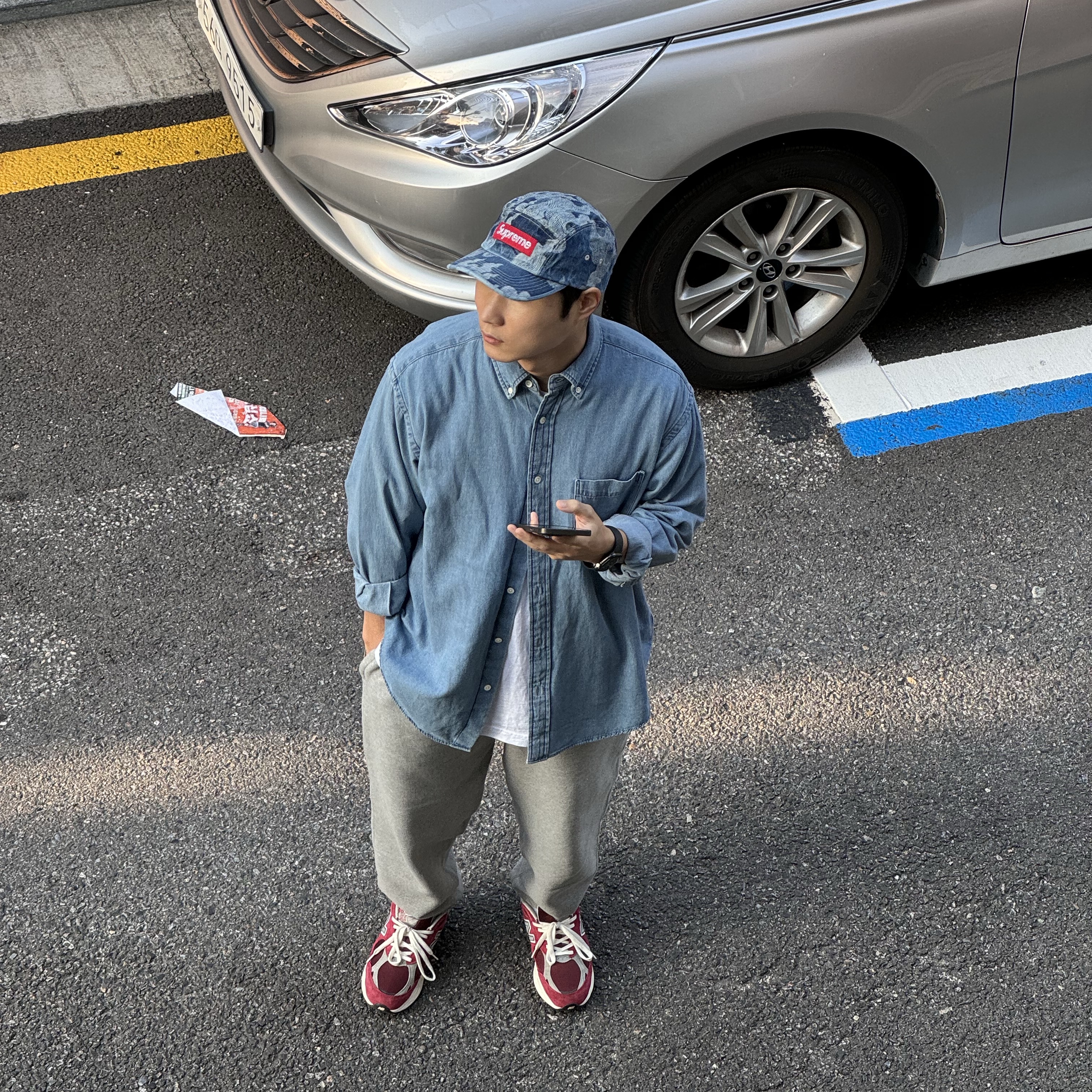New Balance 990v3 Made in USA Scarlet Marblehead, Supreme Flames Jacquard Denim Camp Cap Washed Indigo - 23SS 착용 스타일