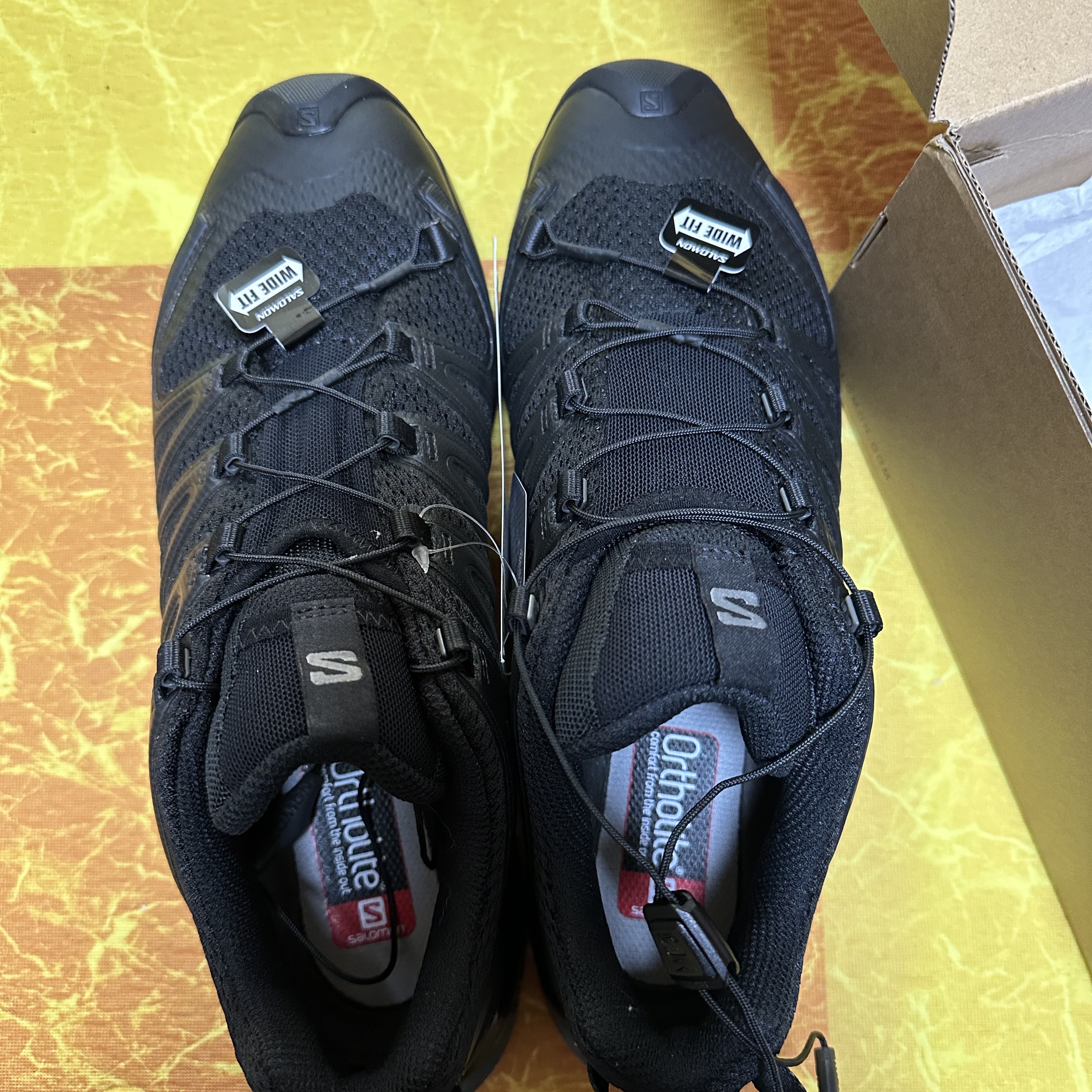Salomon XA Pro 3D V8 Wide Black 착용 스타일 - 1