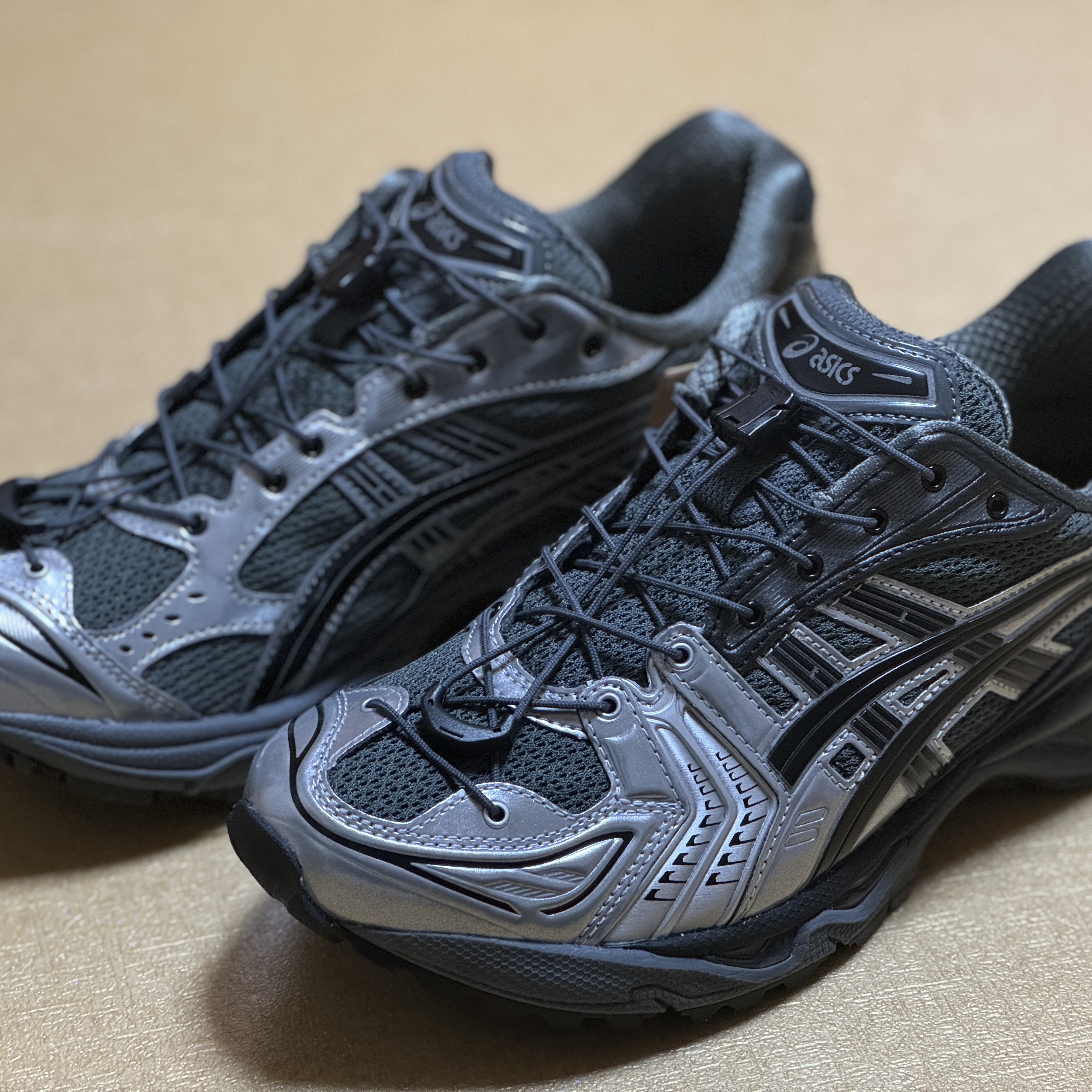 Asics x Unaffected Gel-Kayano 14 Silver Moon 착용 스타일