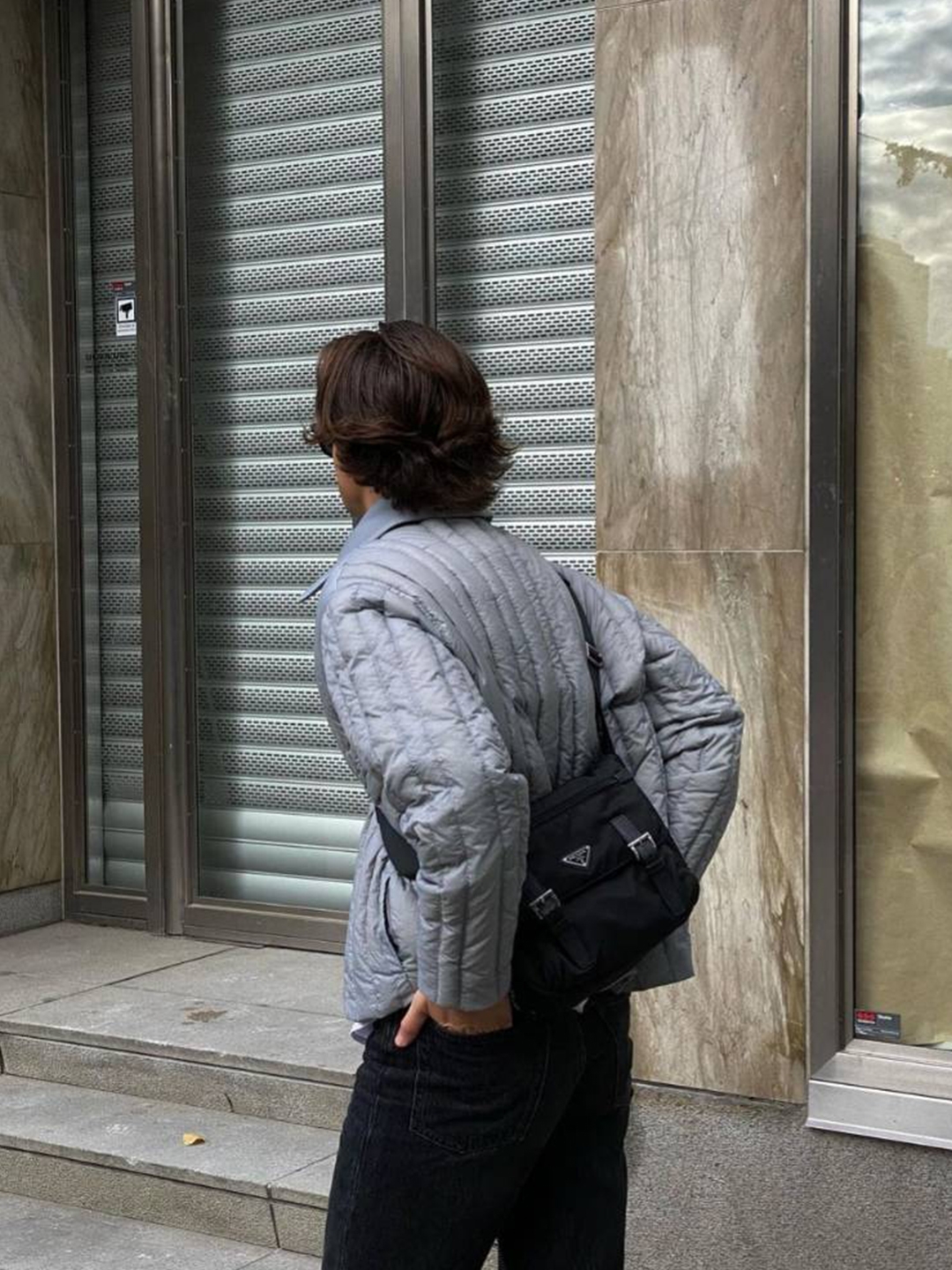 Prada Re-Nylon Shoulder Bag Black, Prada Re-Nylon Padded Shirt Jacket Black 착용 스타일 - 2
