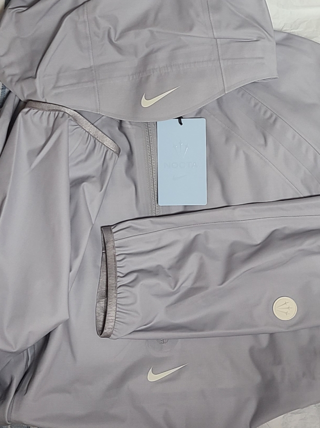Nike x Drake Nocta Golf Jacket Grey - US/EU 착용 스타일 - 1