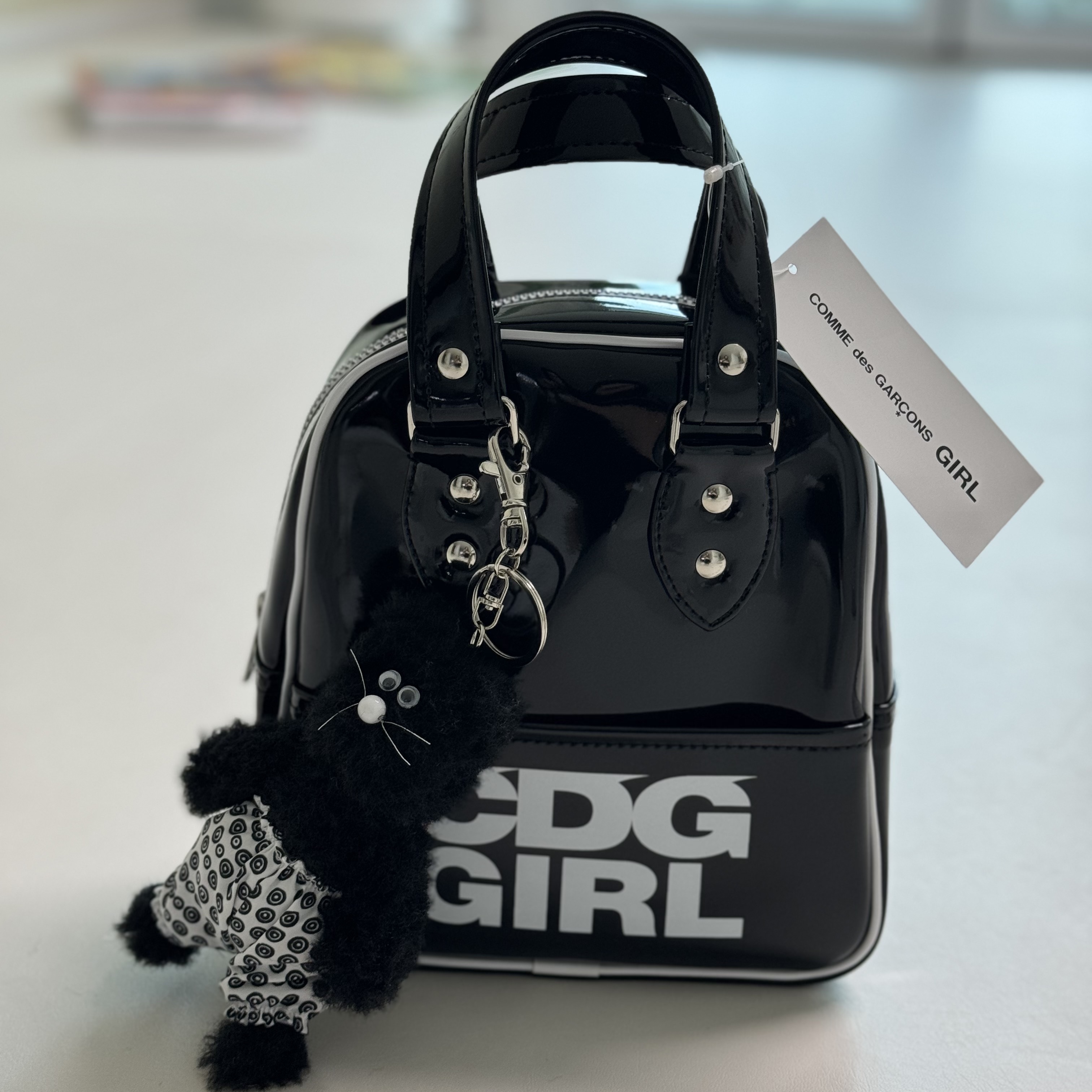 Monamhee x 10 Corso Como Bianco Keyring Black 착용 스타일