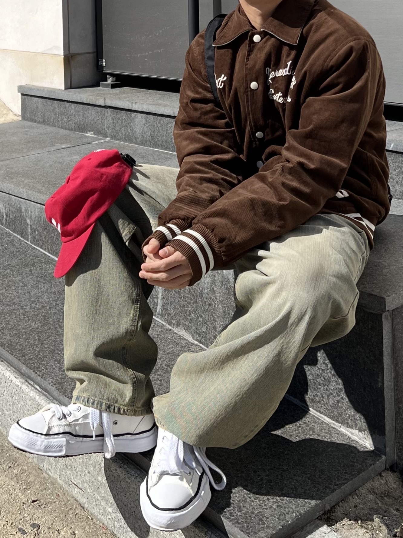 Maison Mihara Yasuhiro Peterson OG Sole Canvas Low Sneakers White 착용 스타일 - 5